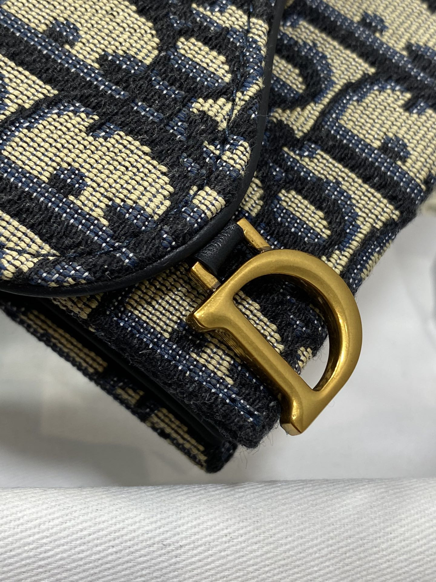 D*0r CARD HOLDER 12-10-5CM