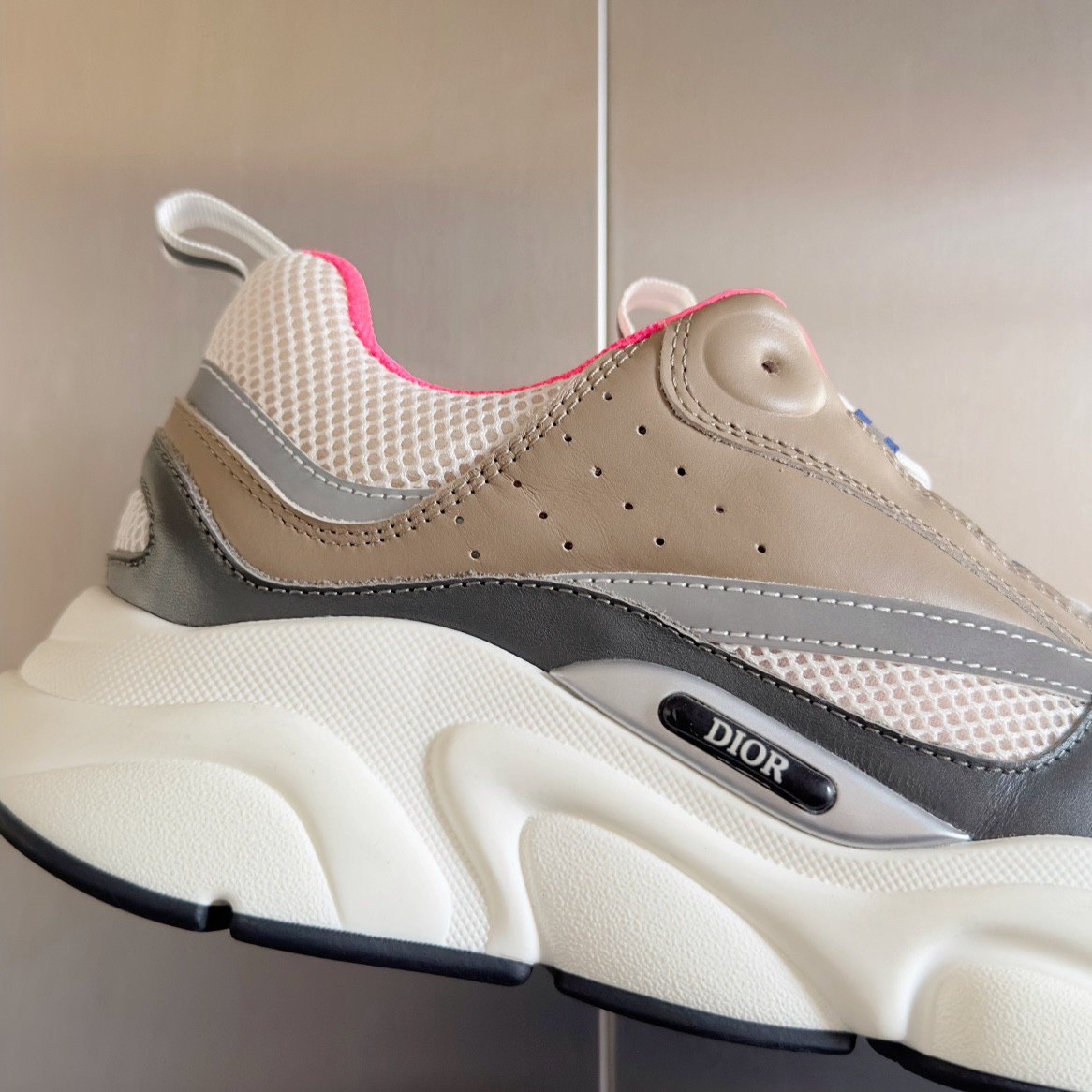 UA D*0r B22  Sneaker