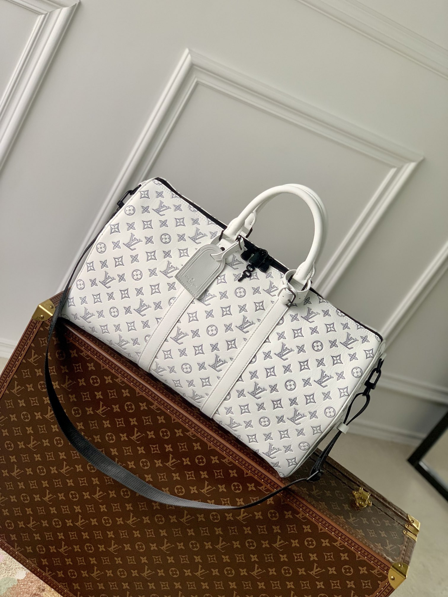 LV Keepall Bandoulière 50 M24954 19.7 x 11.4 x 9.1 inches