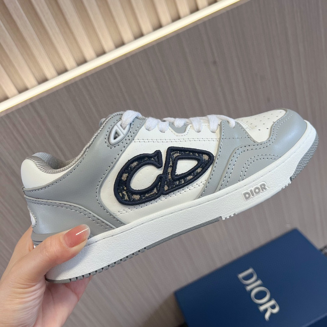 UA D*0r B57 Low-Top Sneaker  Gray and White