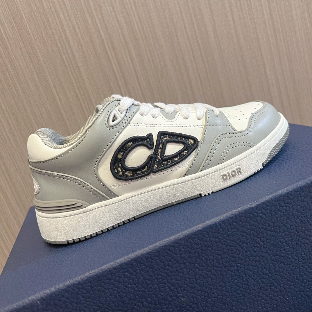 UA D*0r B57 Low-Top Sneaker  Gray and White