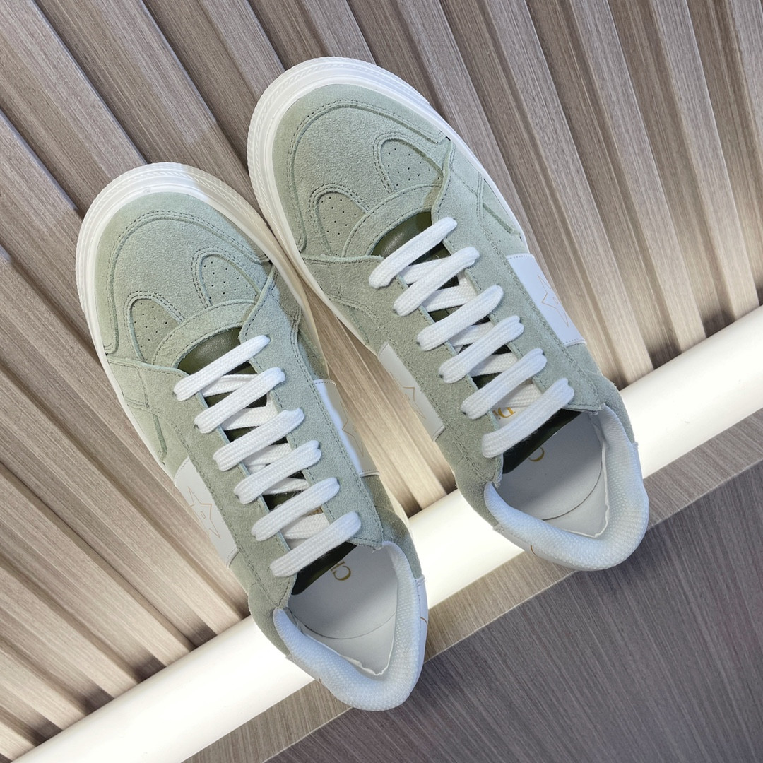 UA D*0r Star Platform Sneaker