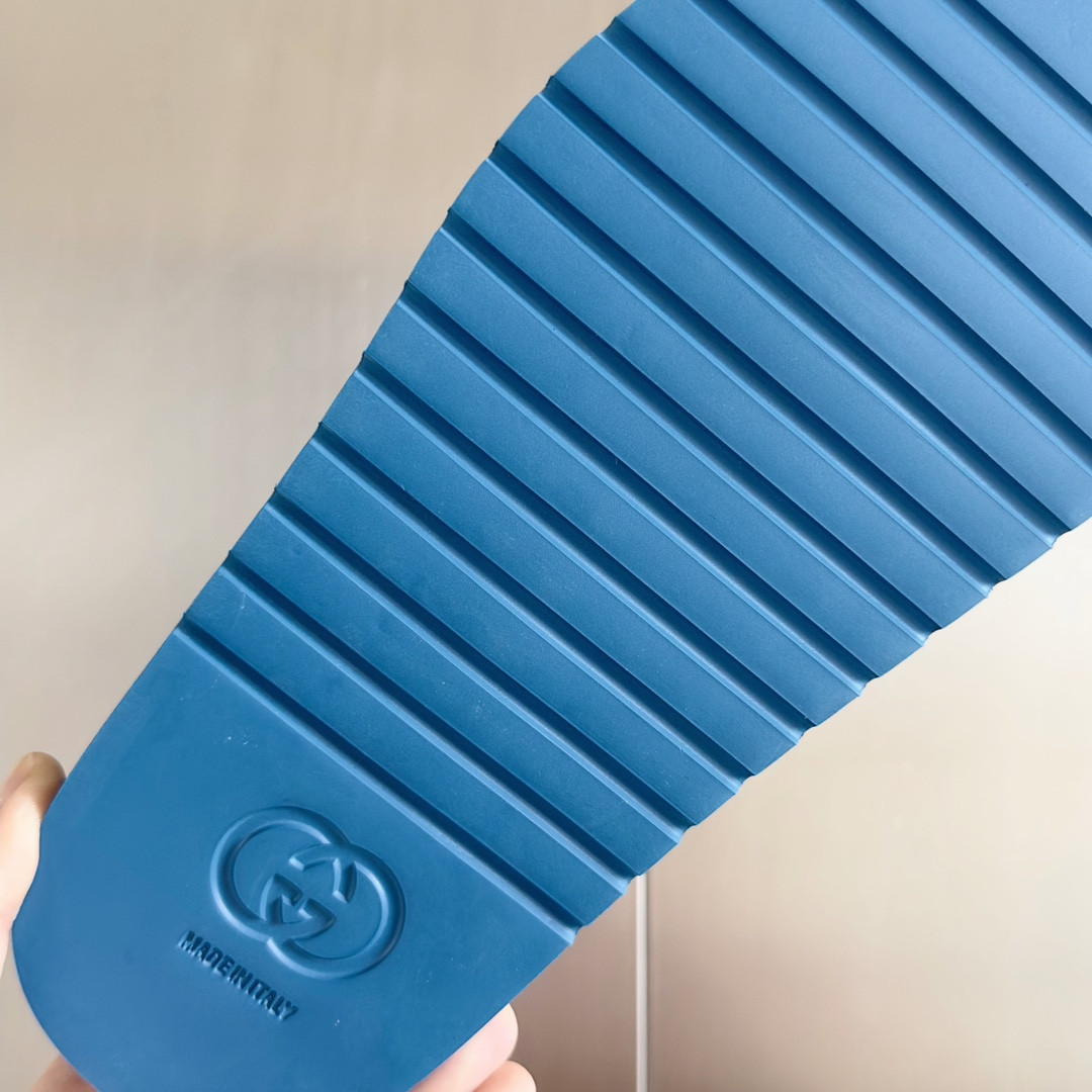 UA G*u*i GG SLIDE SANDAL