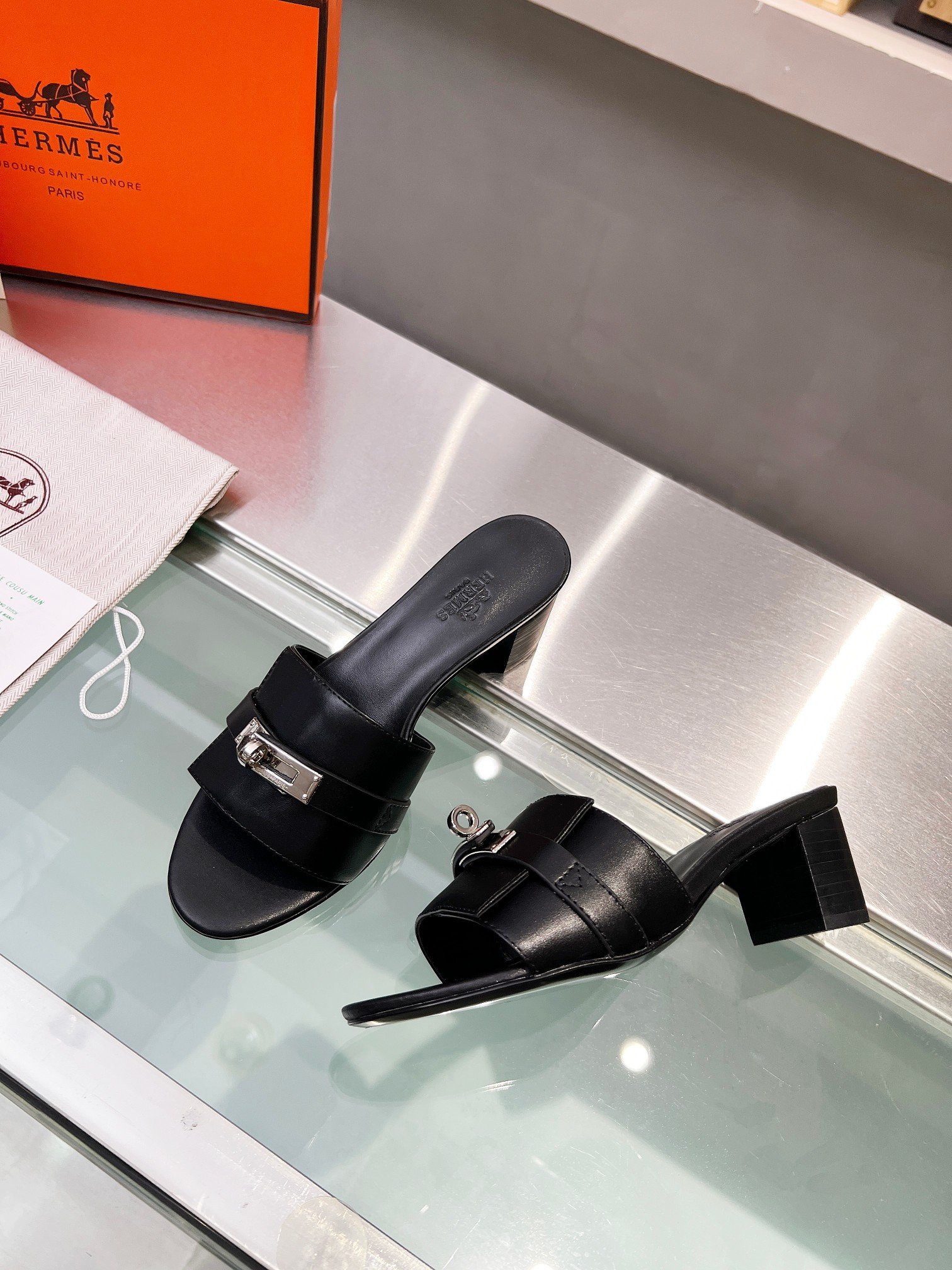 UA Hermès Gigi 50 sandal