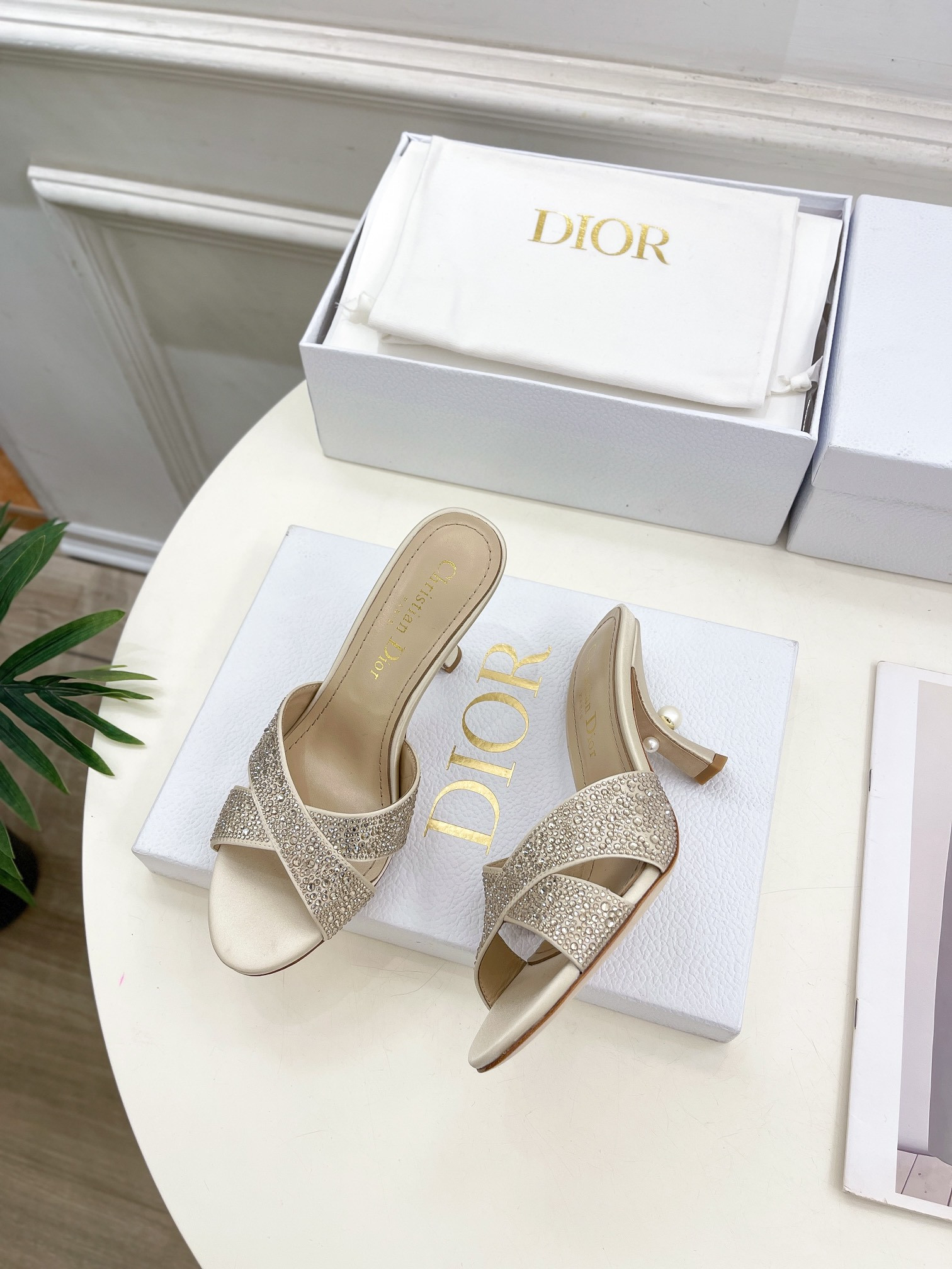 UA D*0r Tribales Heeled Slide