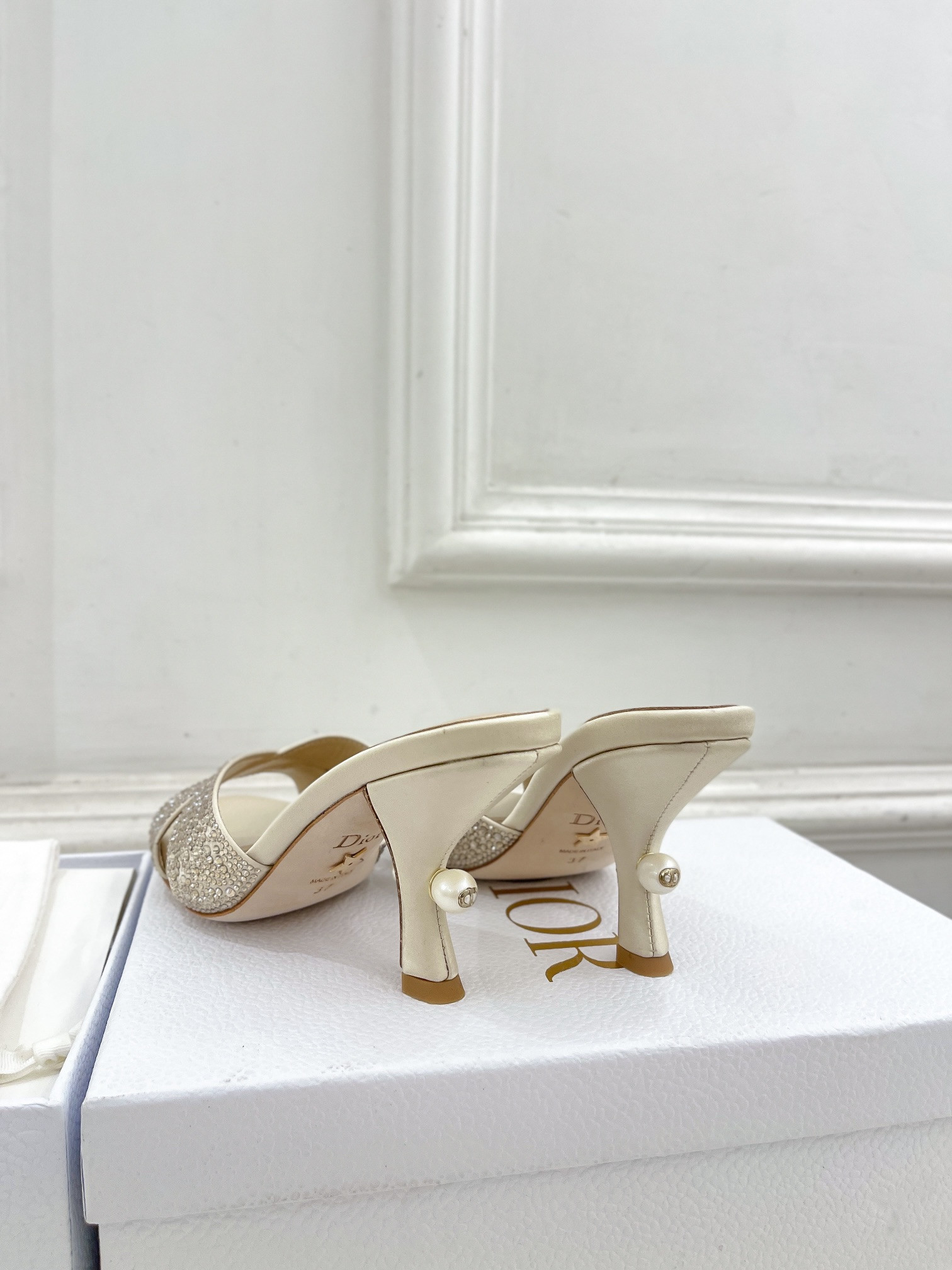 UA D*0r Tribales Heeled Slide