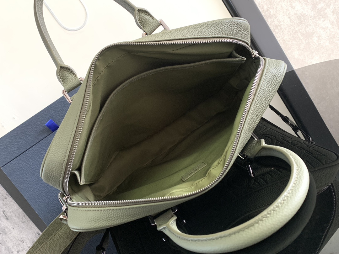 D*0r Briefcase Green D*0r Gravity Leather and Green Grained Calfskin 37 x 28 x 6 cm