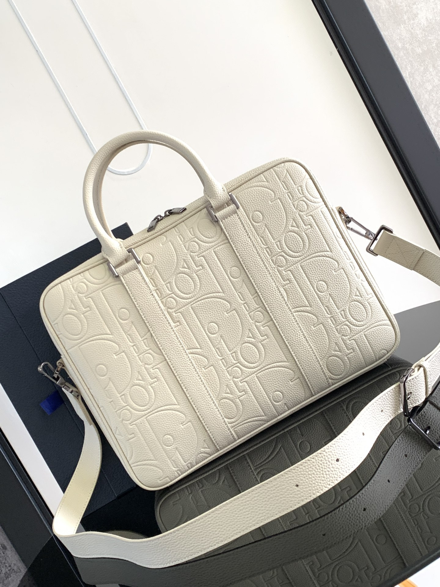D*0r Briefcase White D*0r Gravity Leather and White Grained Calfskin 37 x 28 x 6 cm