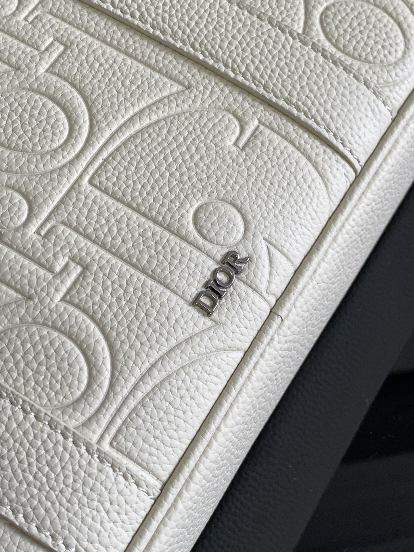 D*0r Briefcase White D*0r Gravity Leather and White Grained Calfskin 37 x 28 x 6 cm