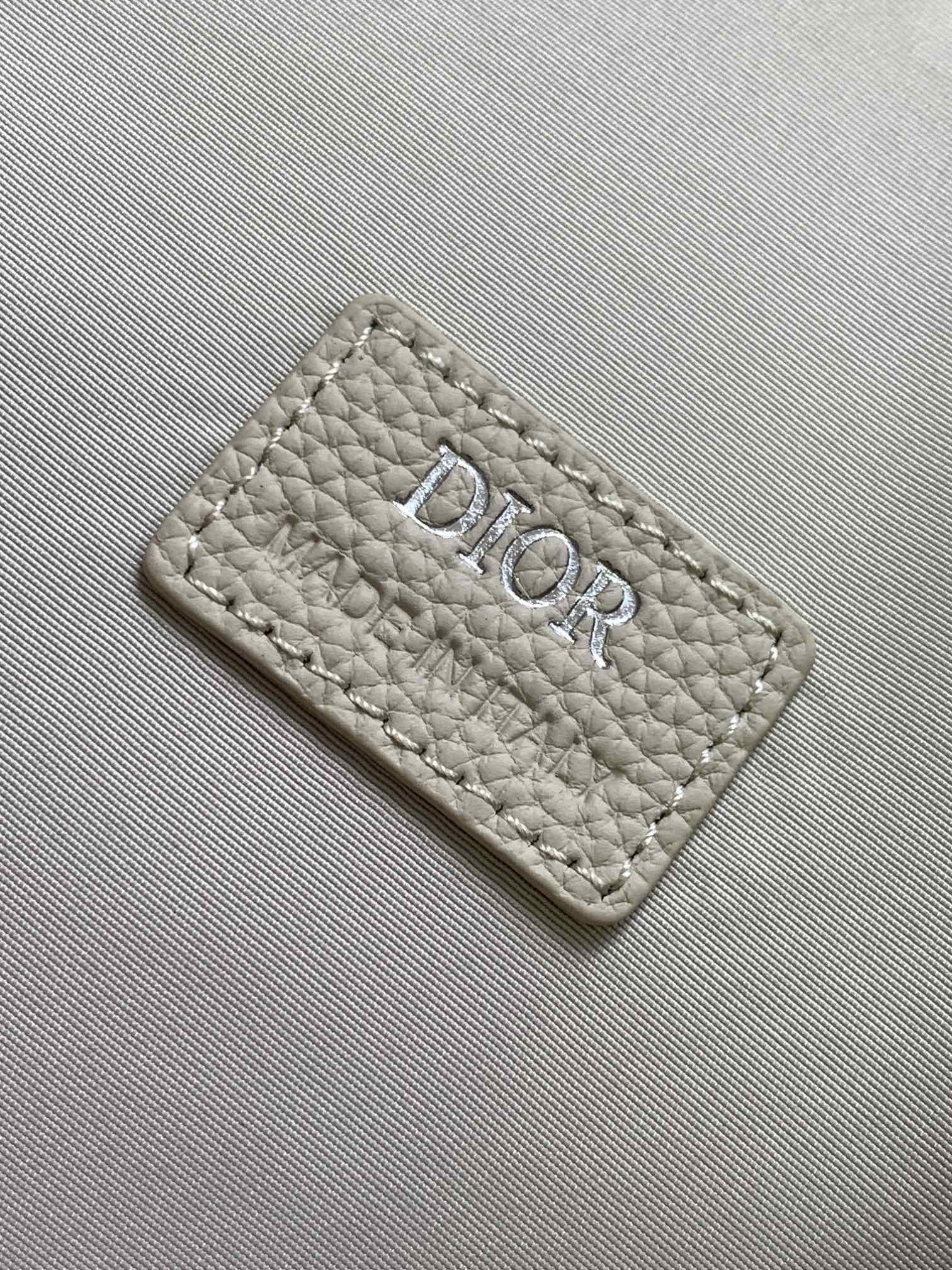 D*0r Briefcase White D*0r Gravity Leather and White Grained Calfskin 37 x 28 x 6 cm