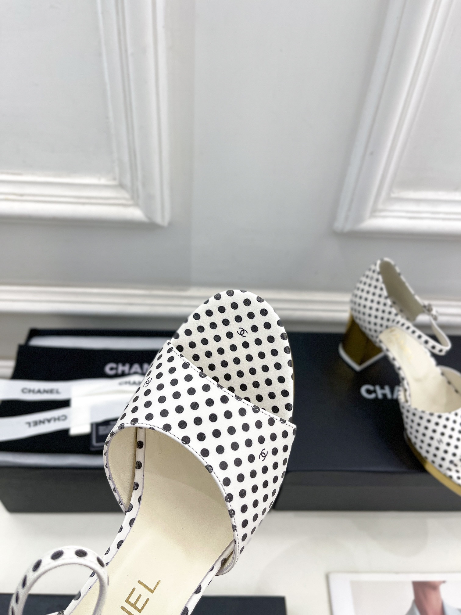 UA Ch*el HEELED SANDALS