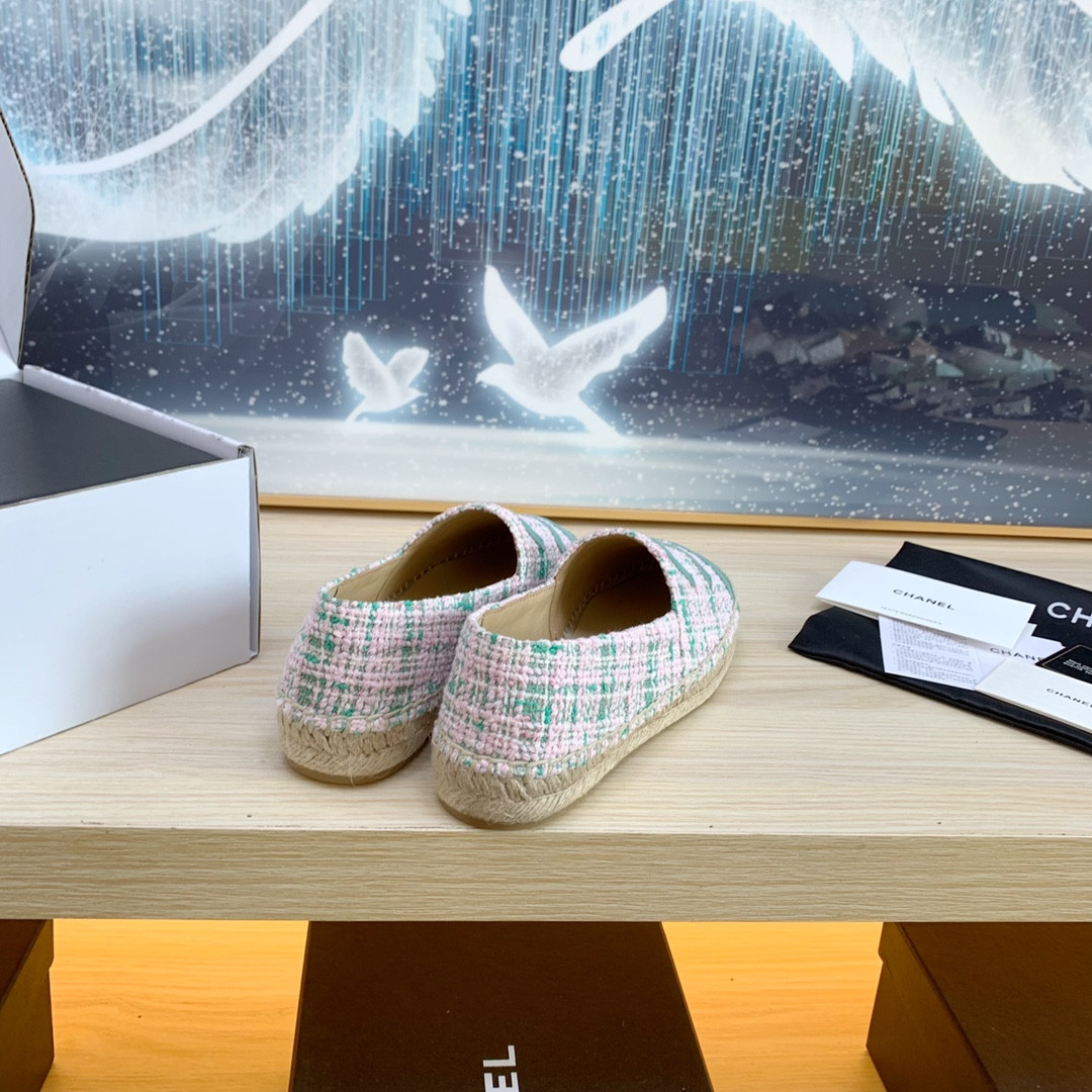 UA Ch*el ESPADRILLES