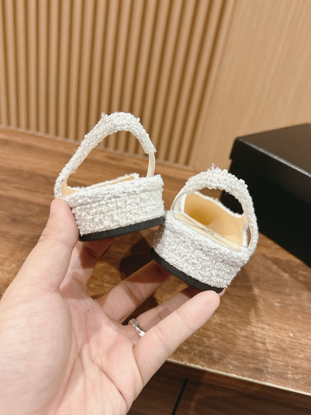 UA Ch*el SLINGBACKS FLAT