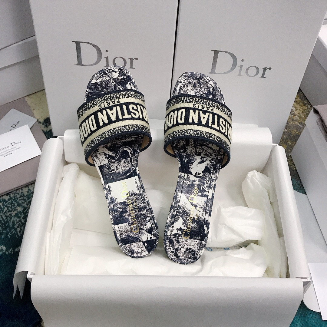 UA D*0r Dway Heeled Slide