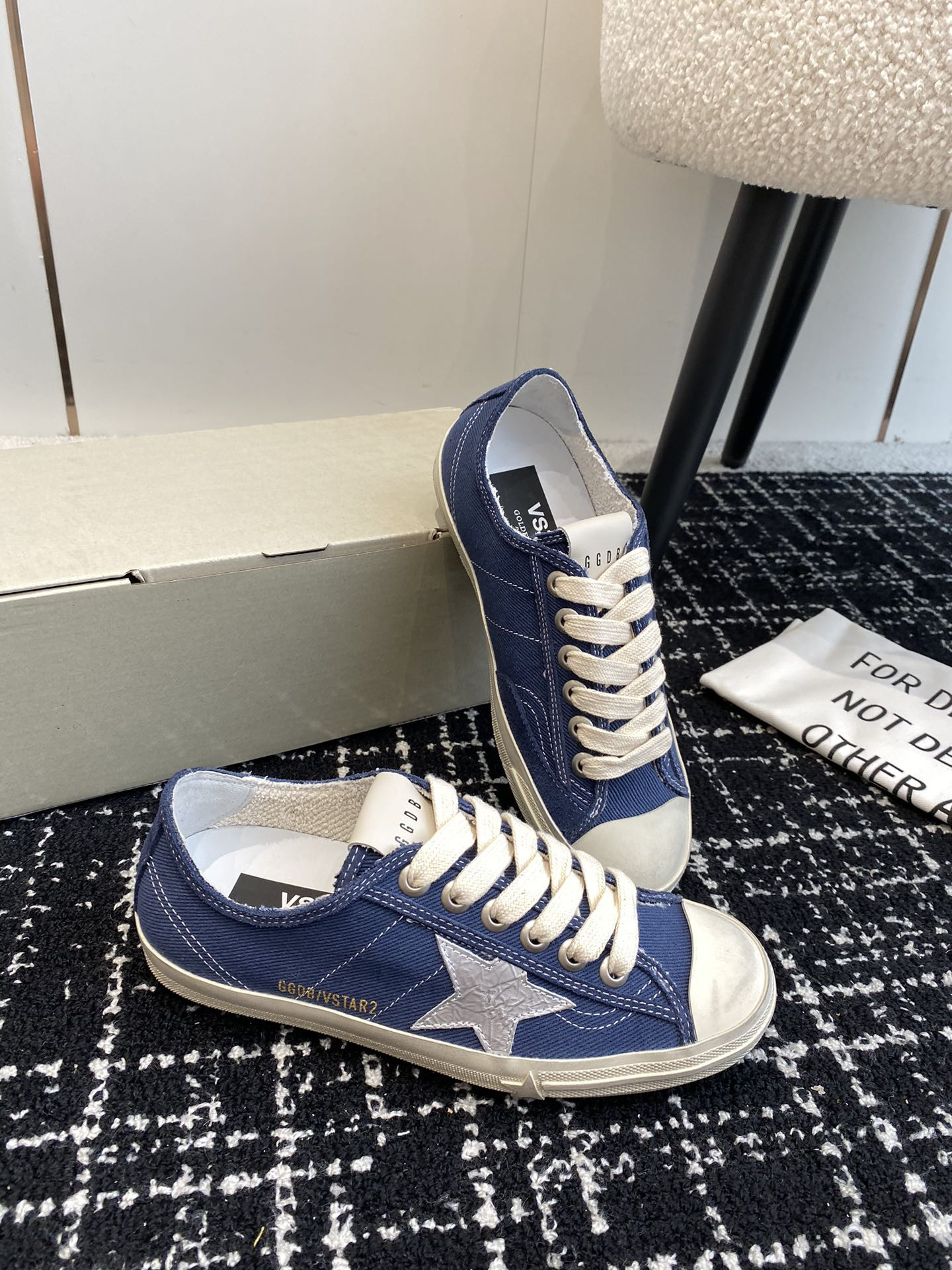 UA Golden Go*e V-STAR Sneaker