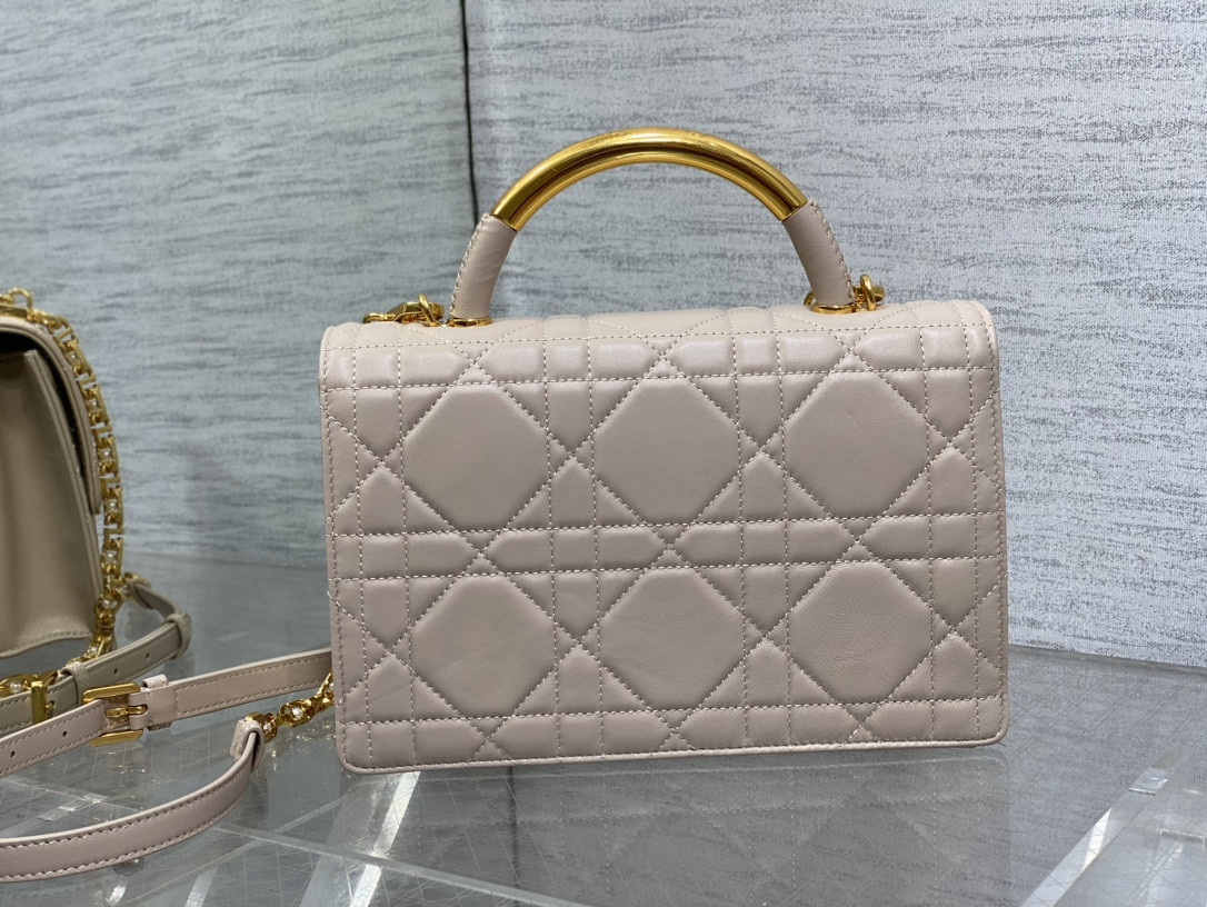 D*0r Medium D*0r Ange Bag Pink Latte Macrocannage Calfskin 26 x 17 x 9 cm