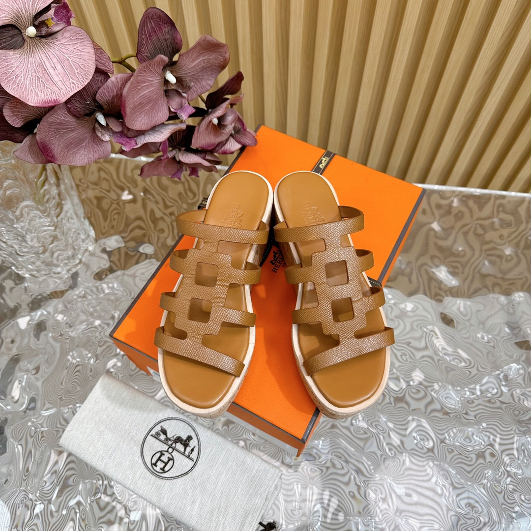 UA Hermès Isabella 30 sandal