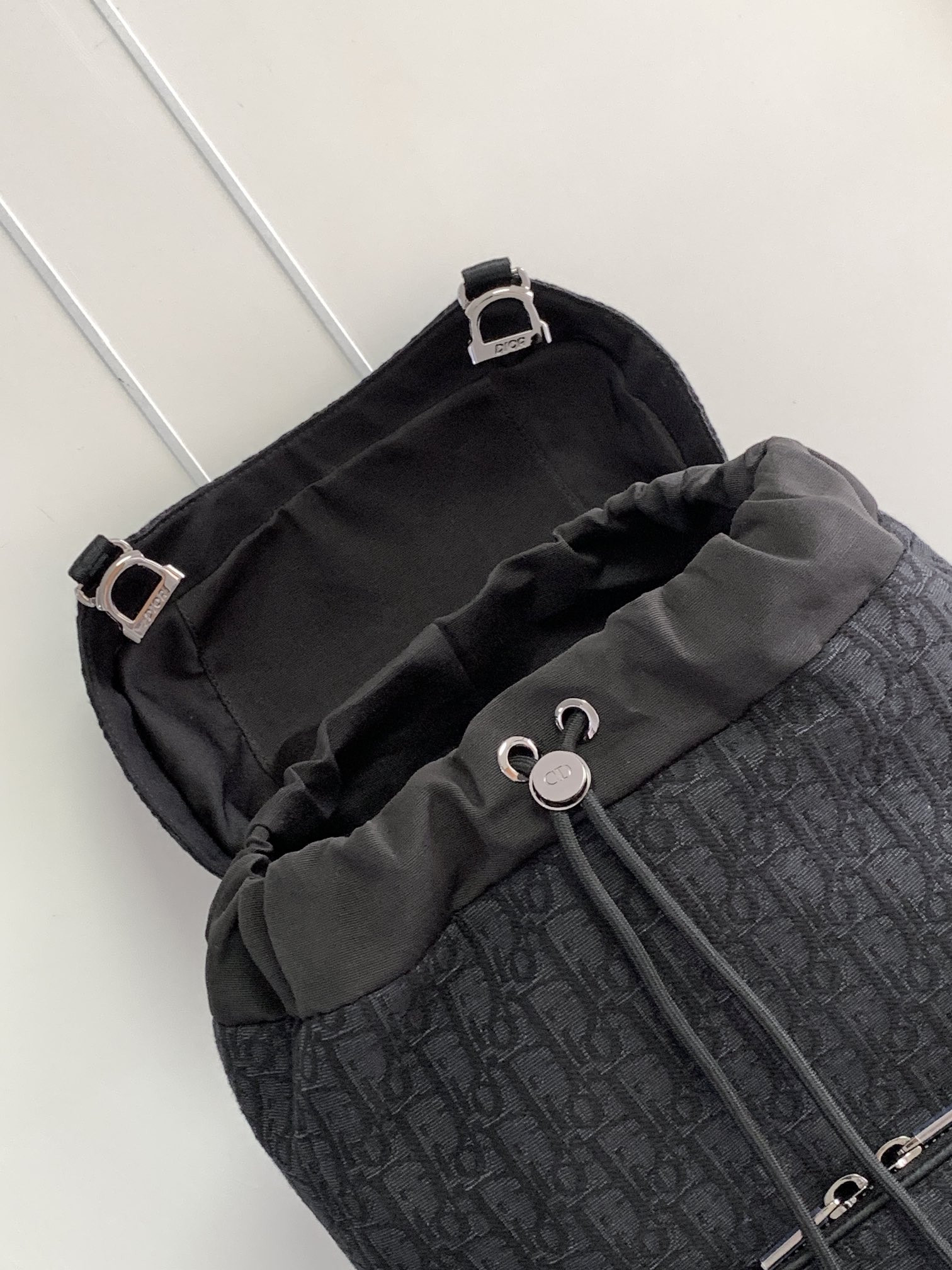 D*0r 8 Backpack with Flap Black D*0r Oblique Jacquard 31 x 48 x 16.5 cm