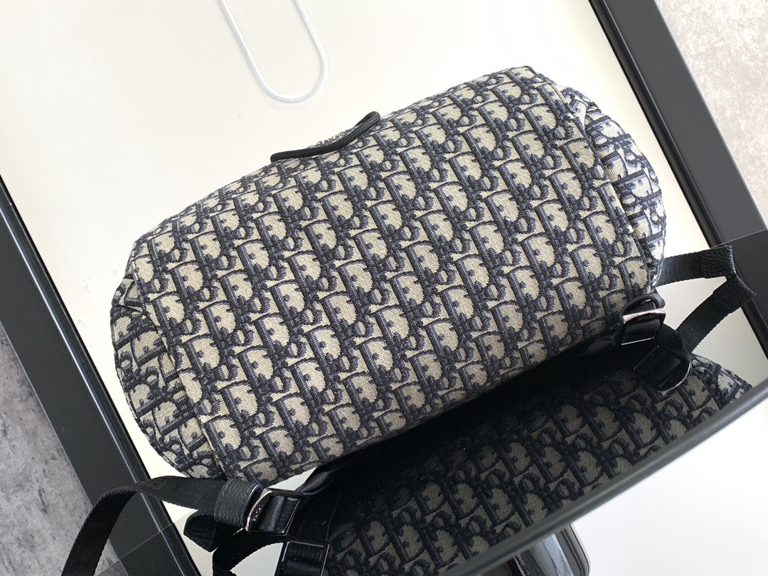 D*0r 8 Backpack with Flap Beige and Black D*0r Oblique Jacquard 31 x 48 x 16.5 cm