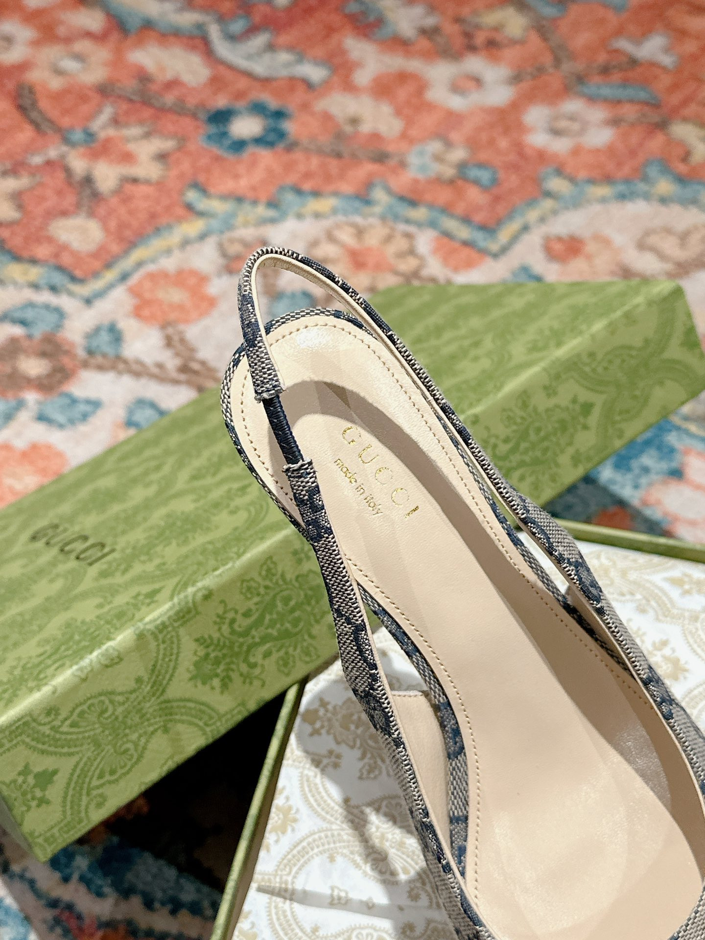 UA G*u*i HORSEBIT SLINGBACK PUMP LOW HEEL