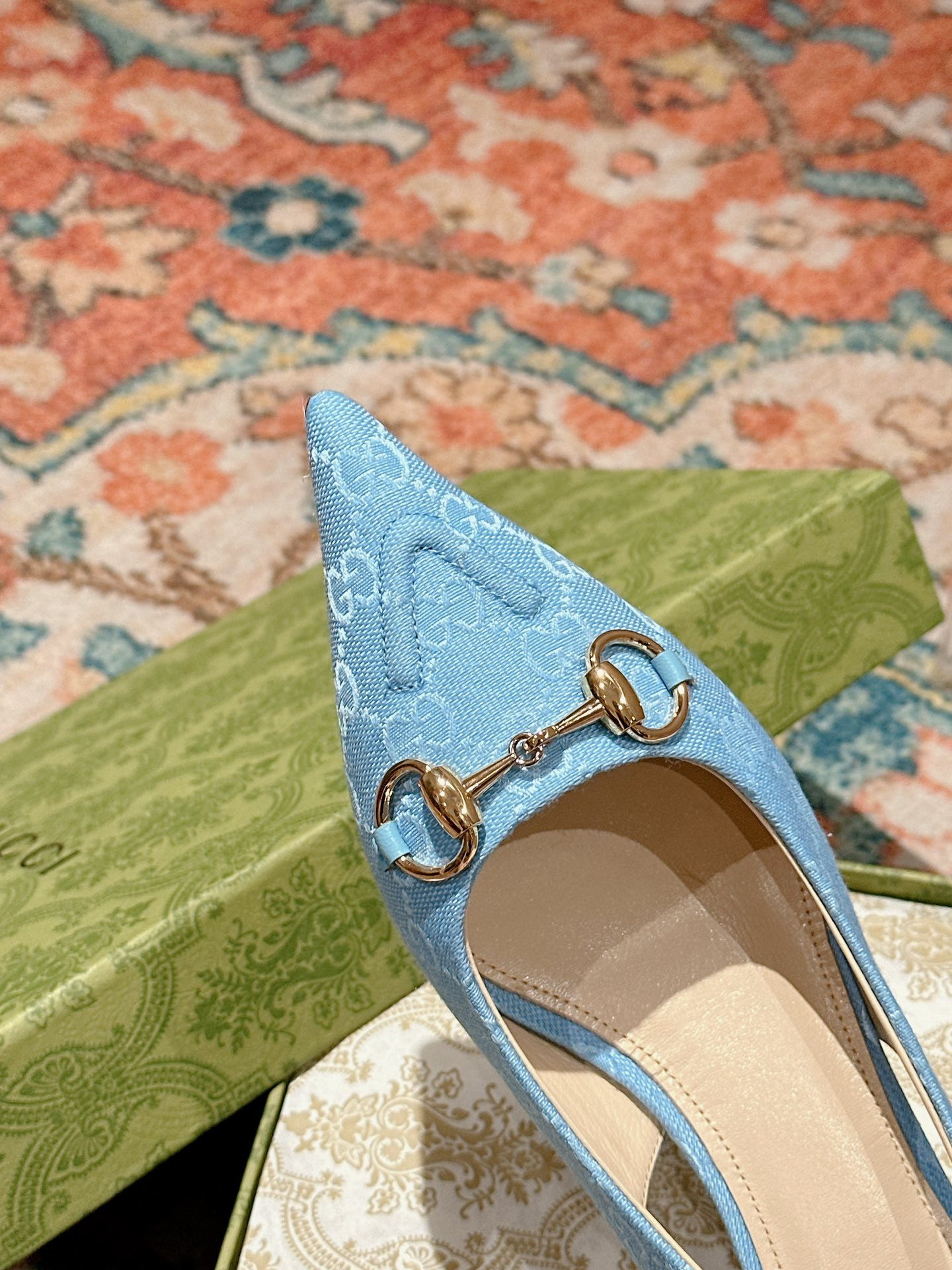 UA G*u*i HORSEBIT SLINGBACK PUMP LOW HEEL