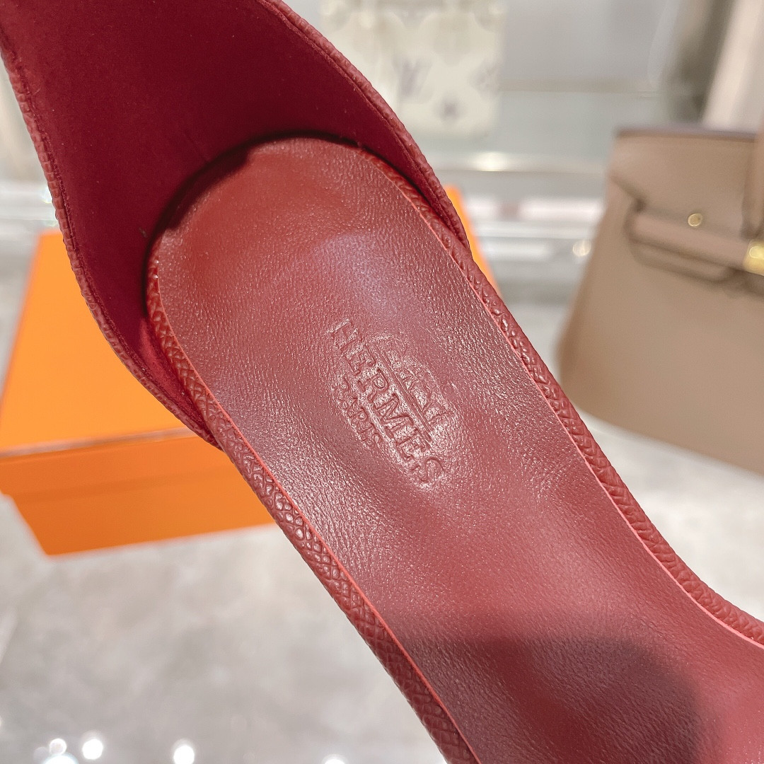 UA Hermès Heeled Sandal