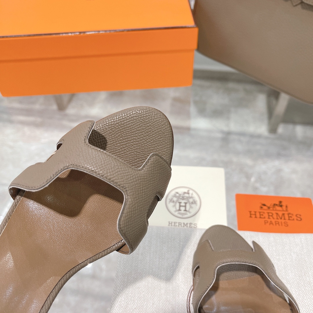 UA Hermès Heeled Sandal