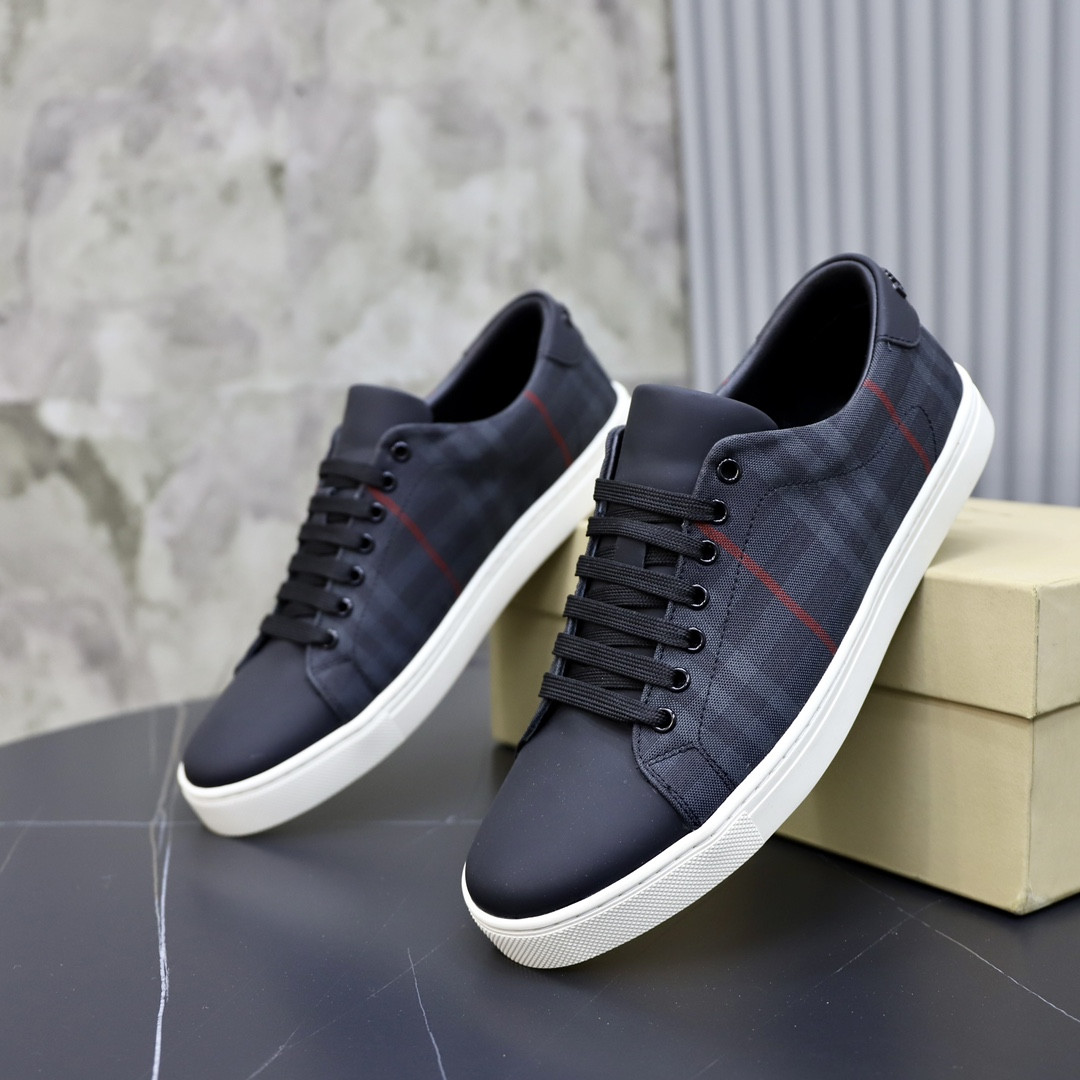 UA B**rry Check Sneakers