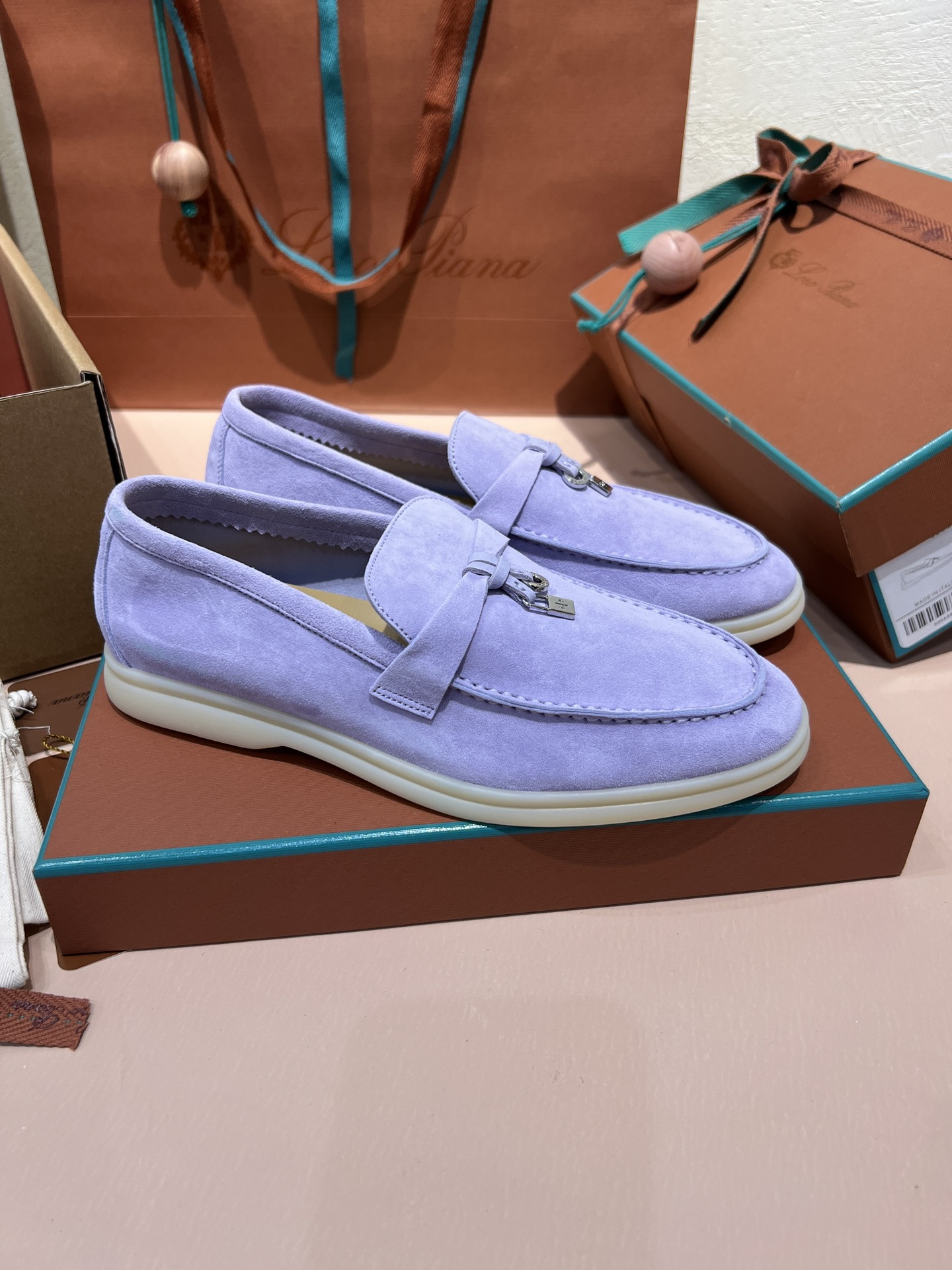 UA L**o p*ana Summer Charms Walk Loafers