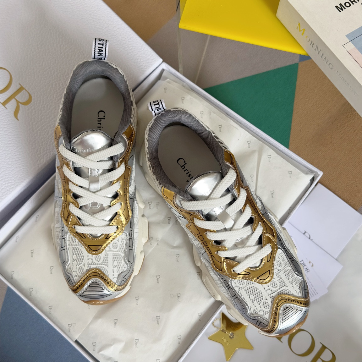 UA D*0r Vibe Sneaker