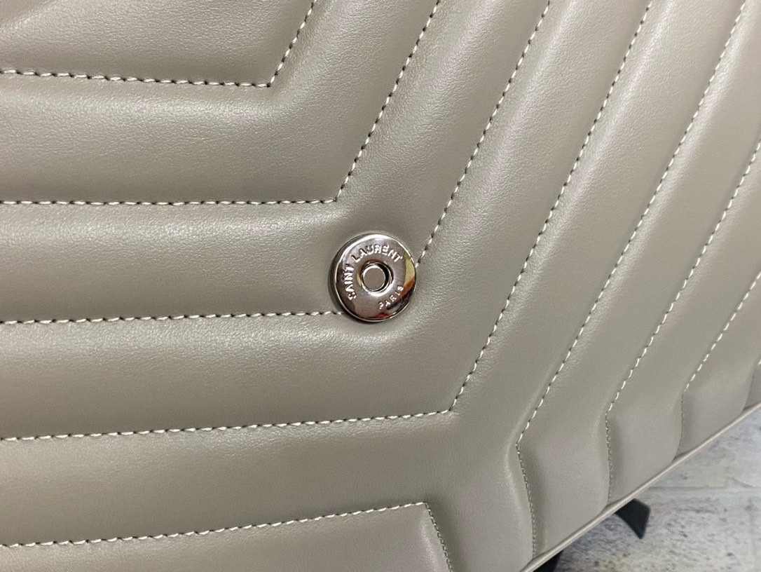 Y*L LOULOU QUILTED LEATHER 32x22x9cm