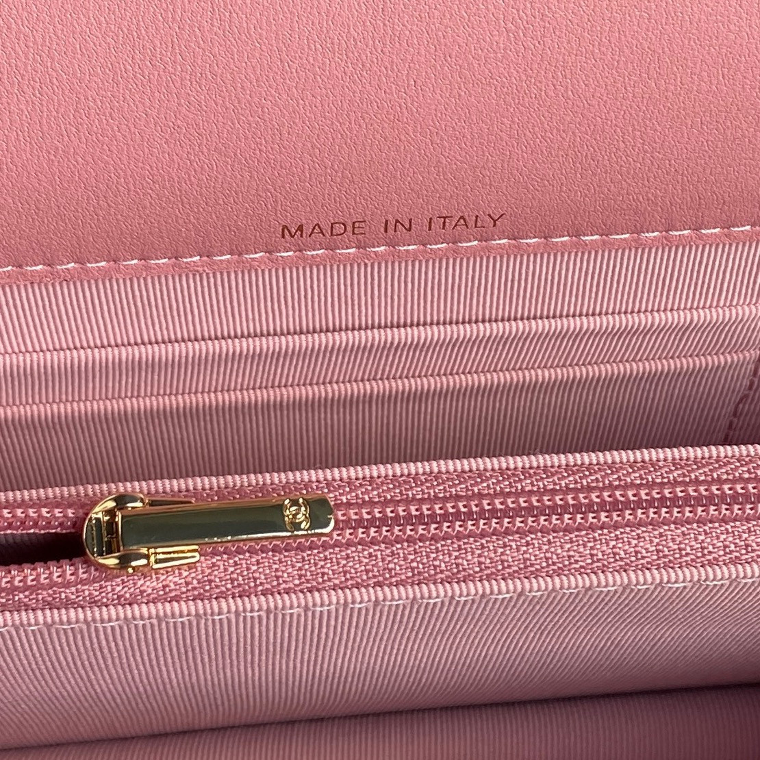 Ch*el Clutch With Chain   19cm