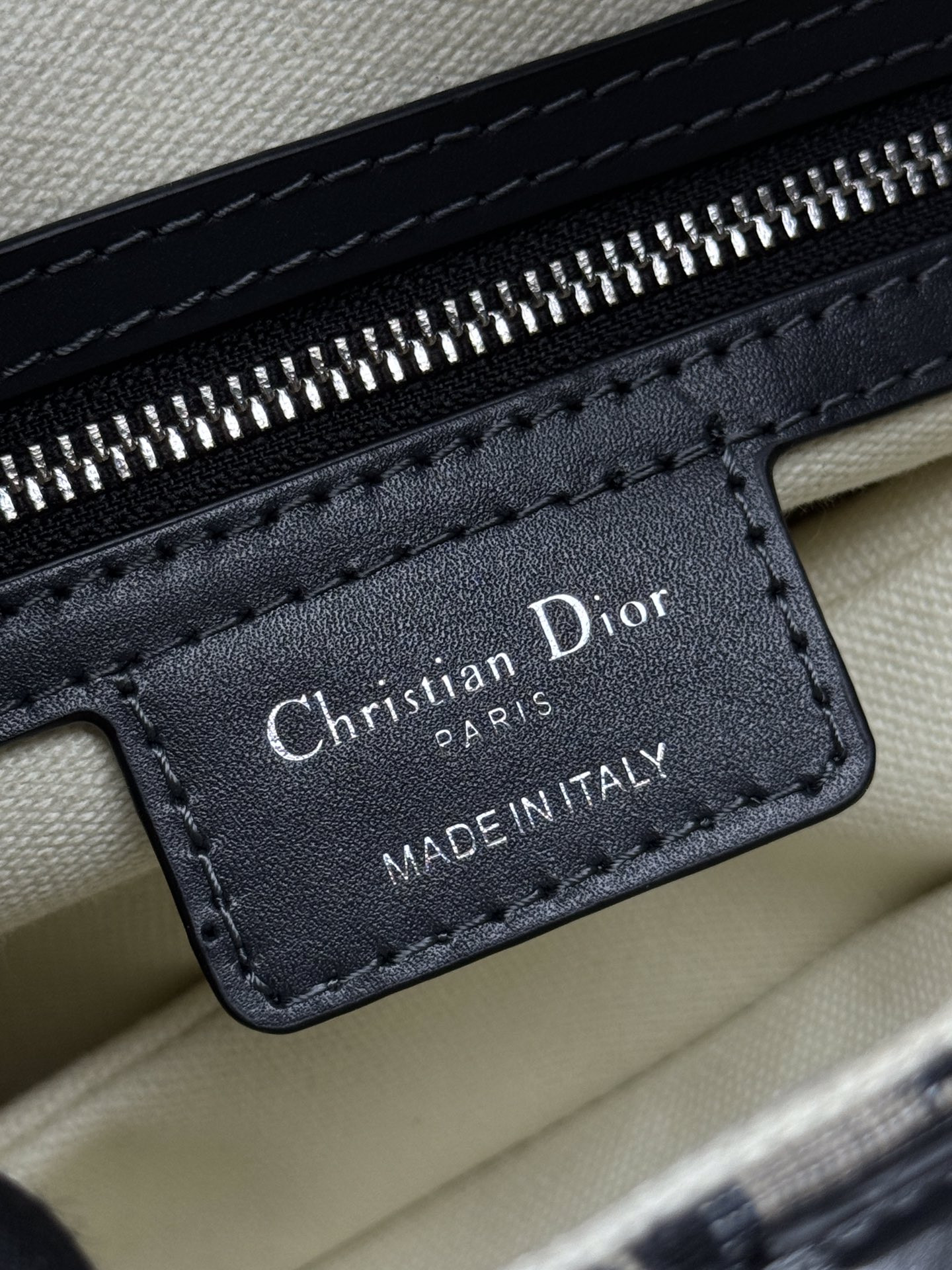 D*0r Saddle Bag 25.5 x 20 x 6.5 cm