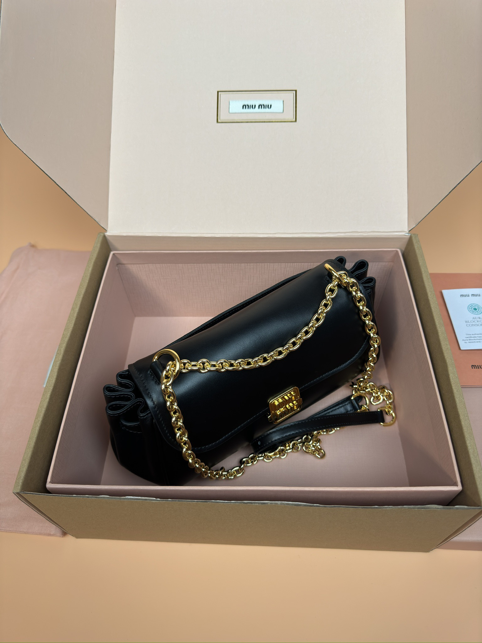 Miu Miu Leather shoulder bag 13.5x24x9cm