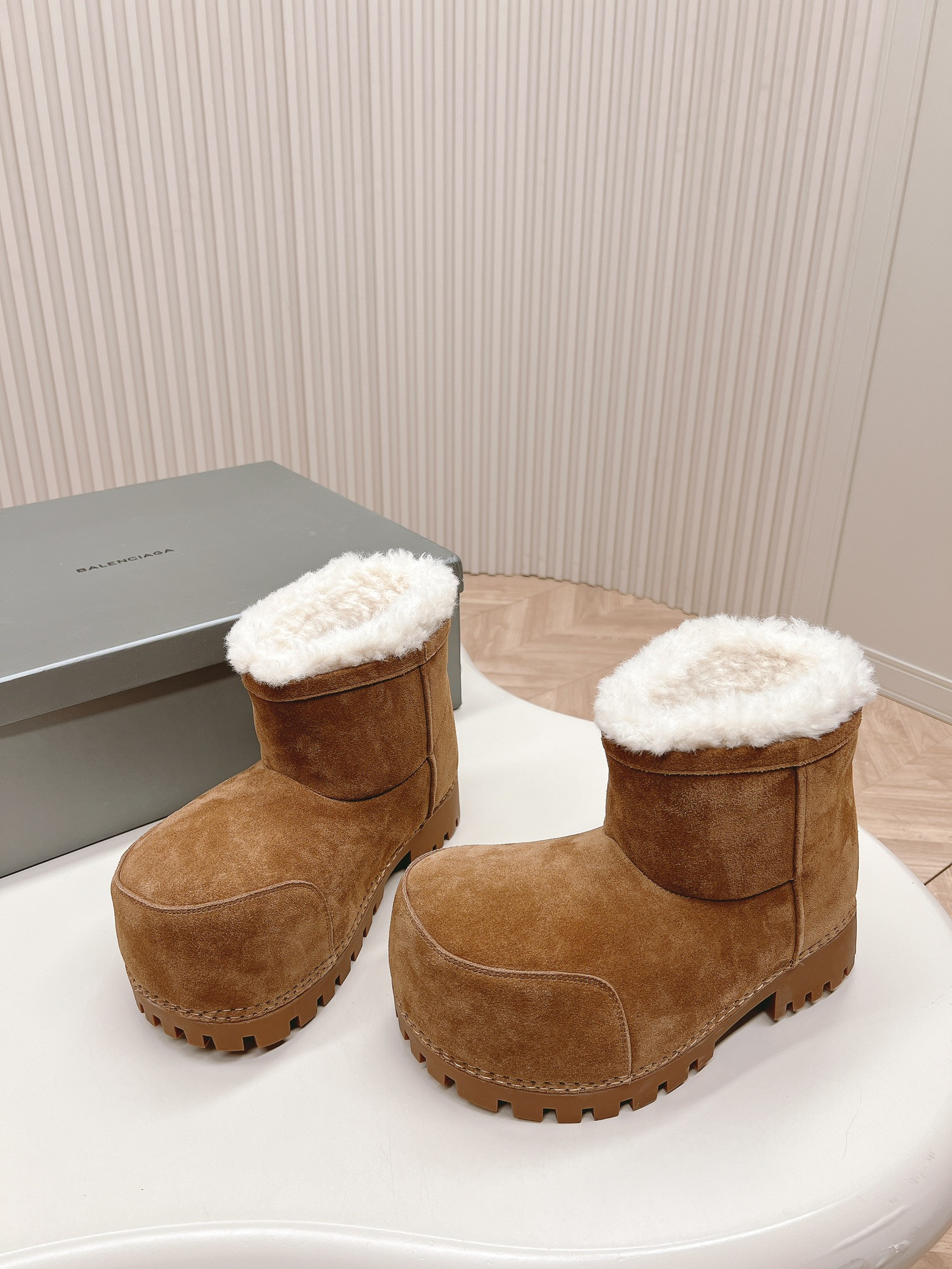 UA Ba*len*cia*ga Snow Boot