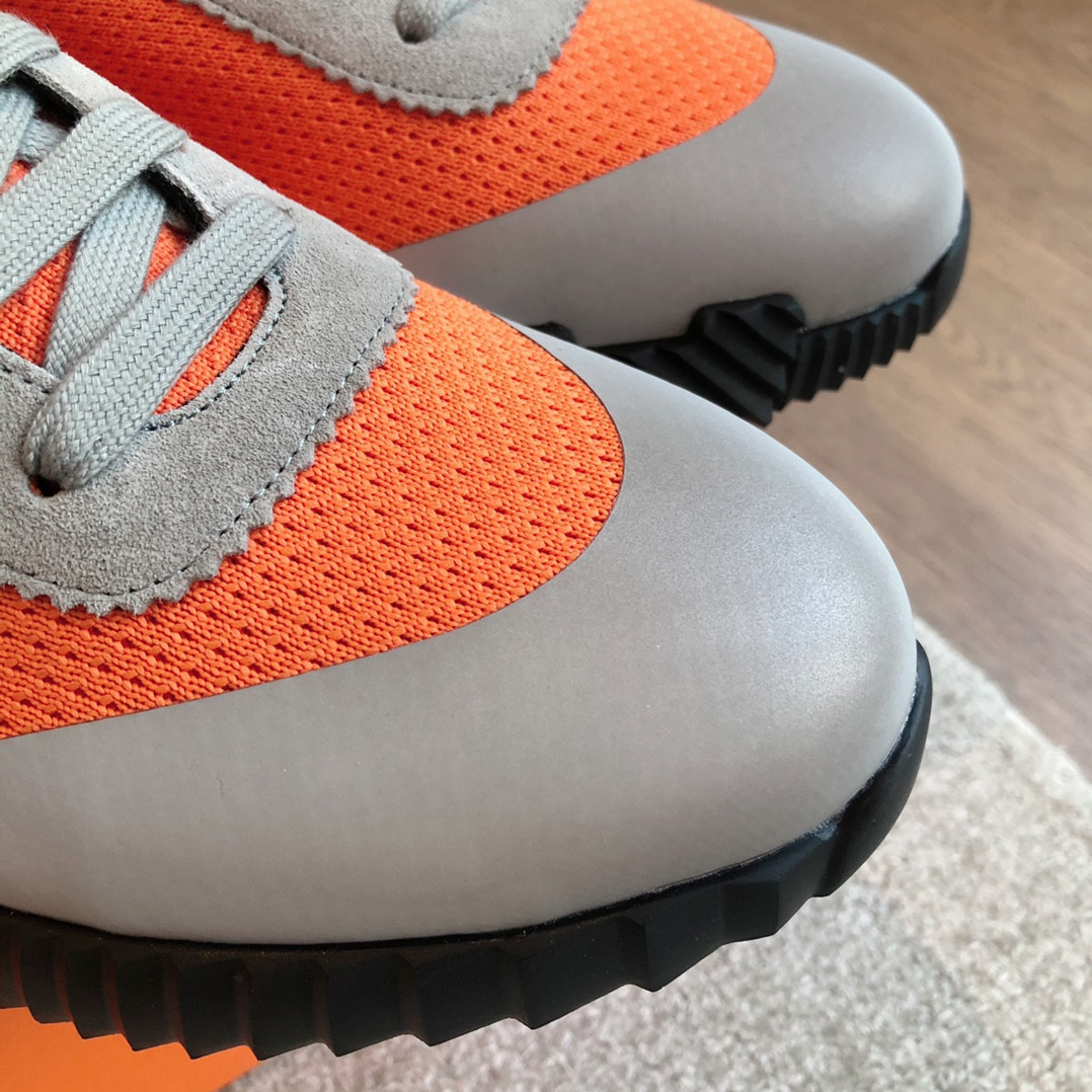 UA Hermès Bouncing Sneaker