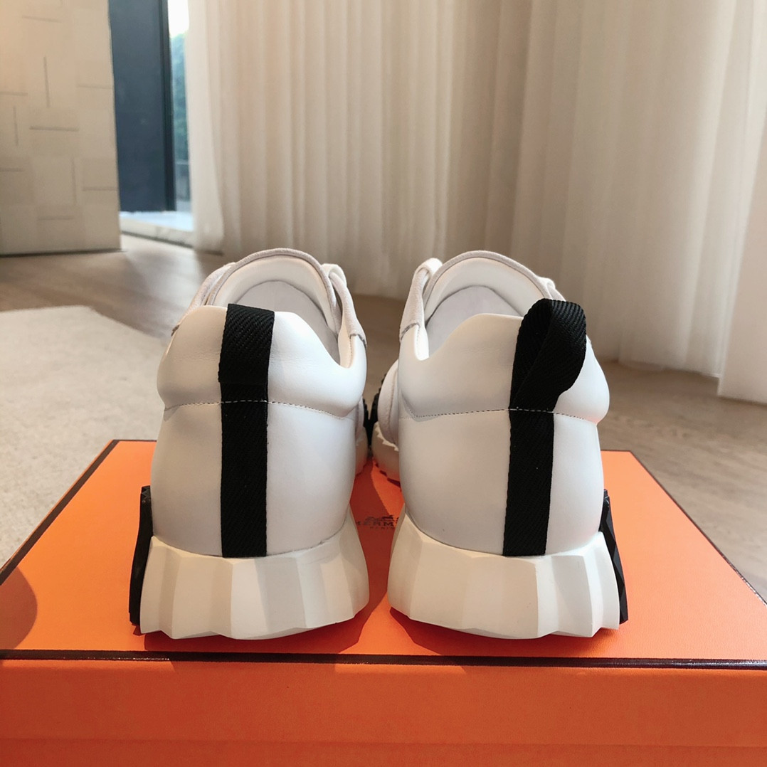 UA Hermès Bouncing Sneaker