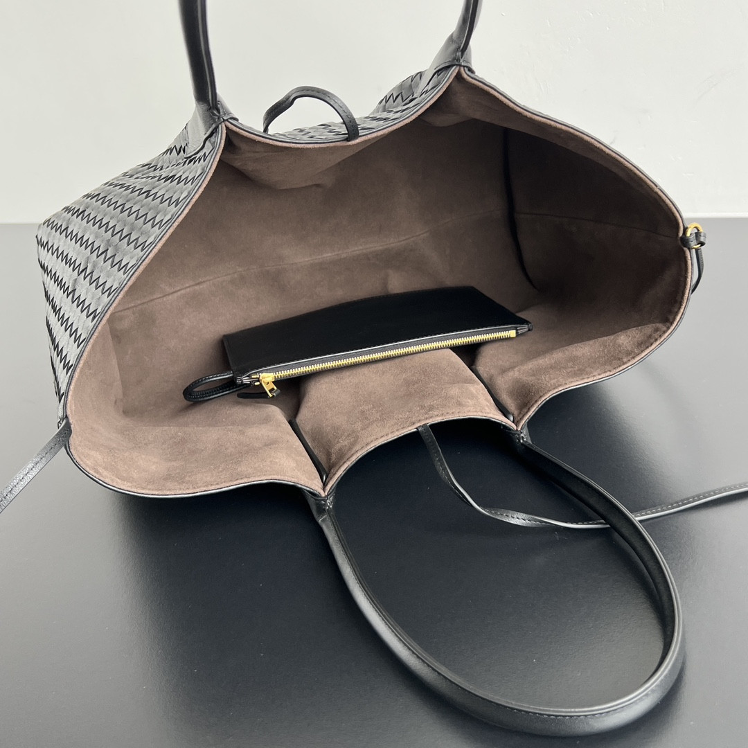 Bo*te*ga Ve*ne*ta Pinacoteca Reversible tote bag in Intrecciato silky calf leather 23x43x14.5cm (Without packaging)