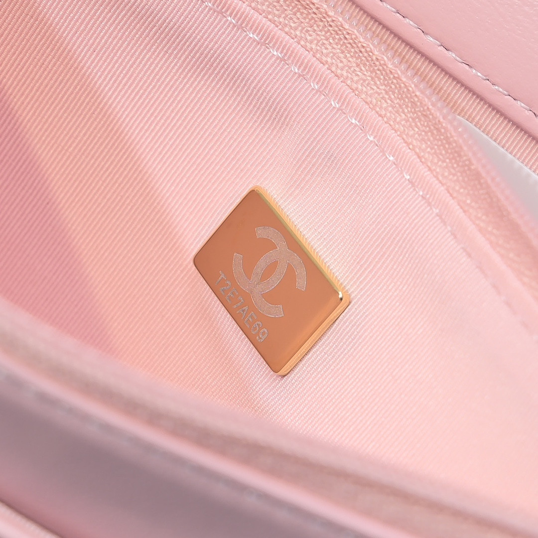 Ch*el Clutch With Chain 19cm