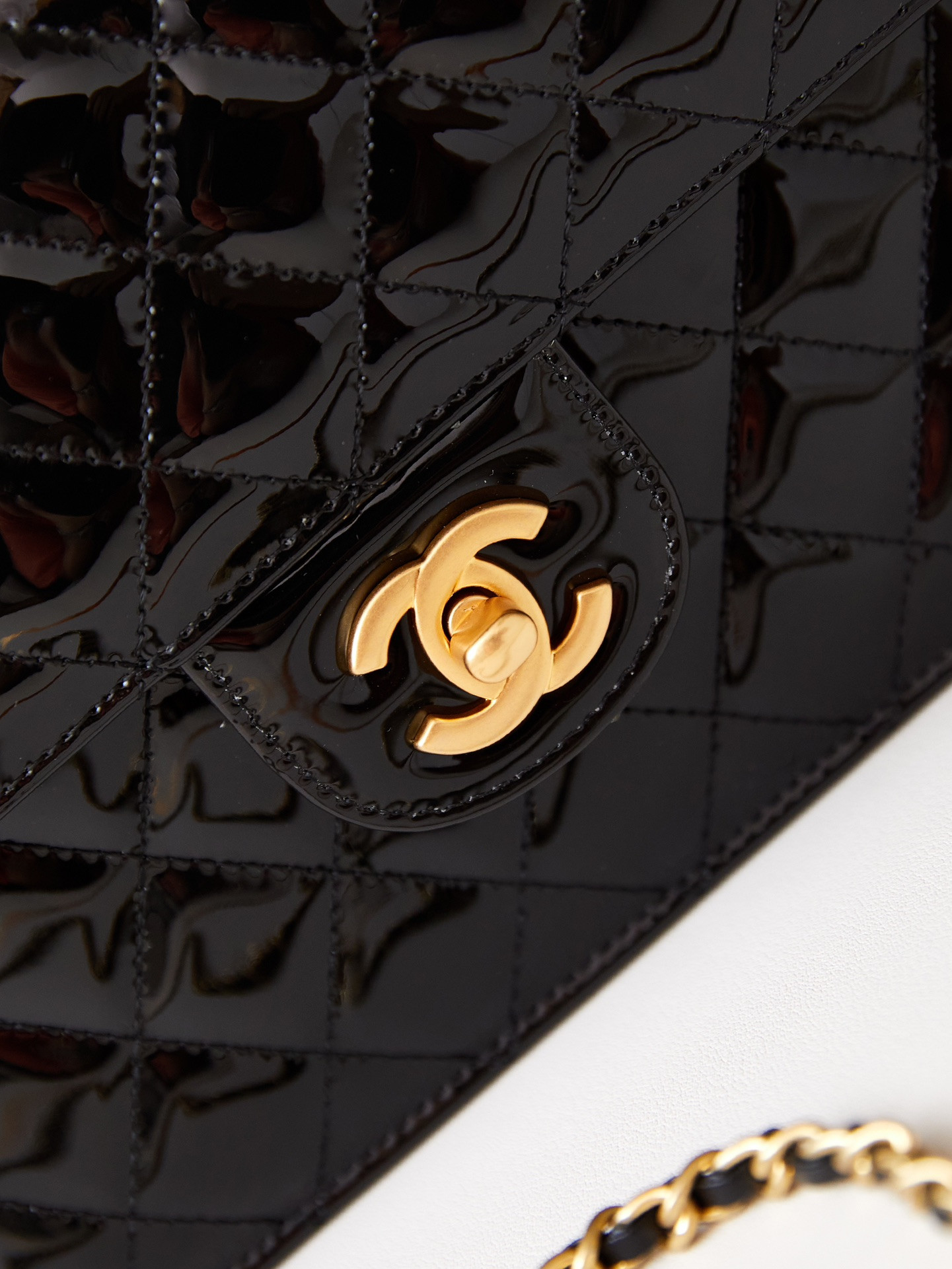 Ch*el 23K Box bag 15.5x20x7.5cm