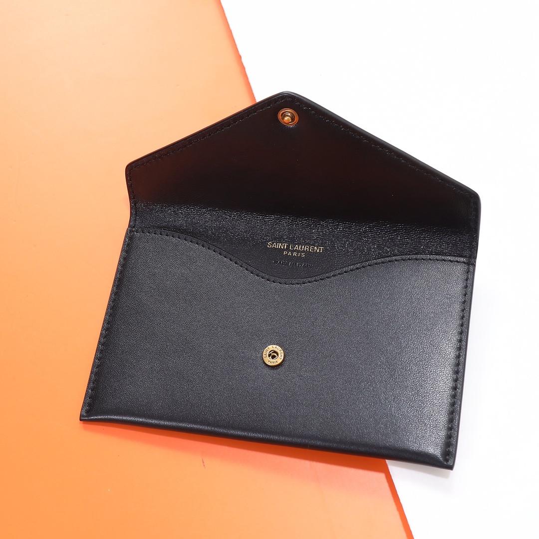 Y*L LOULOU medium in MATELASSÉ lambskin 29x17x8cm