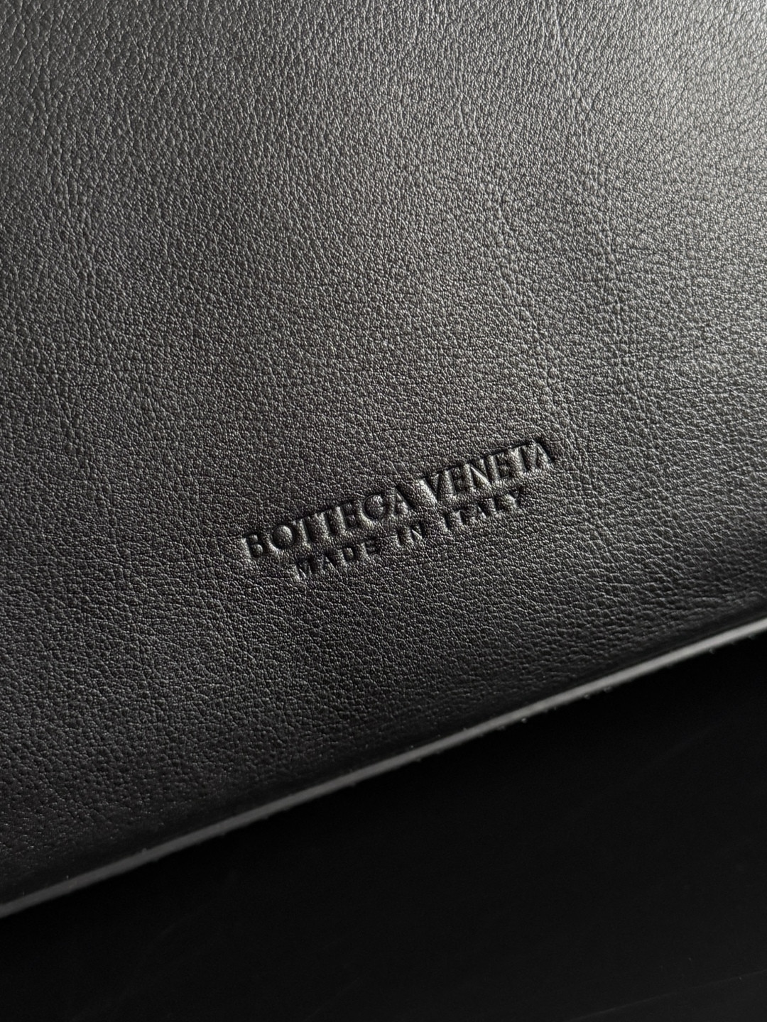 Bo*te*ga Ve*ne*ta Large Ciao Ciao 32x41.5x14.5cm