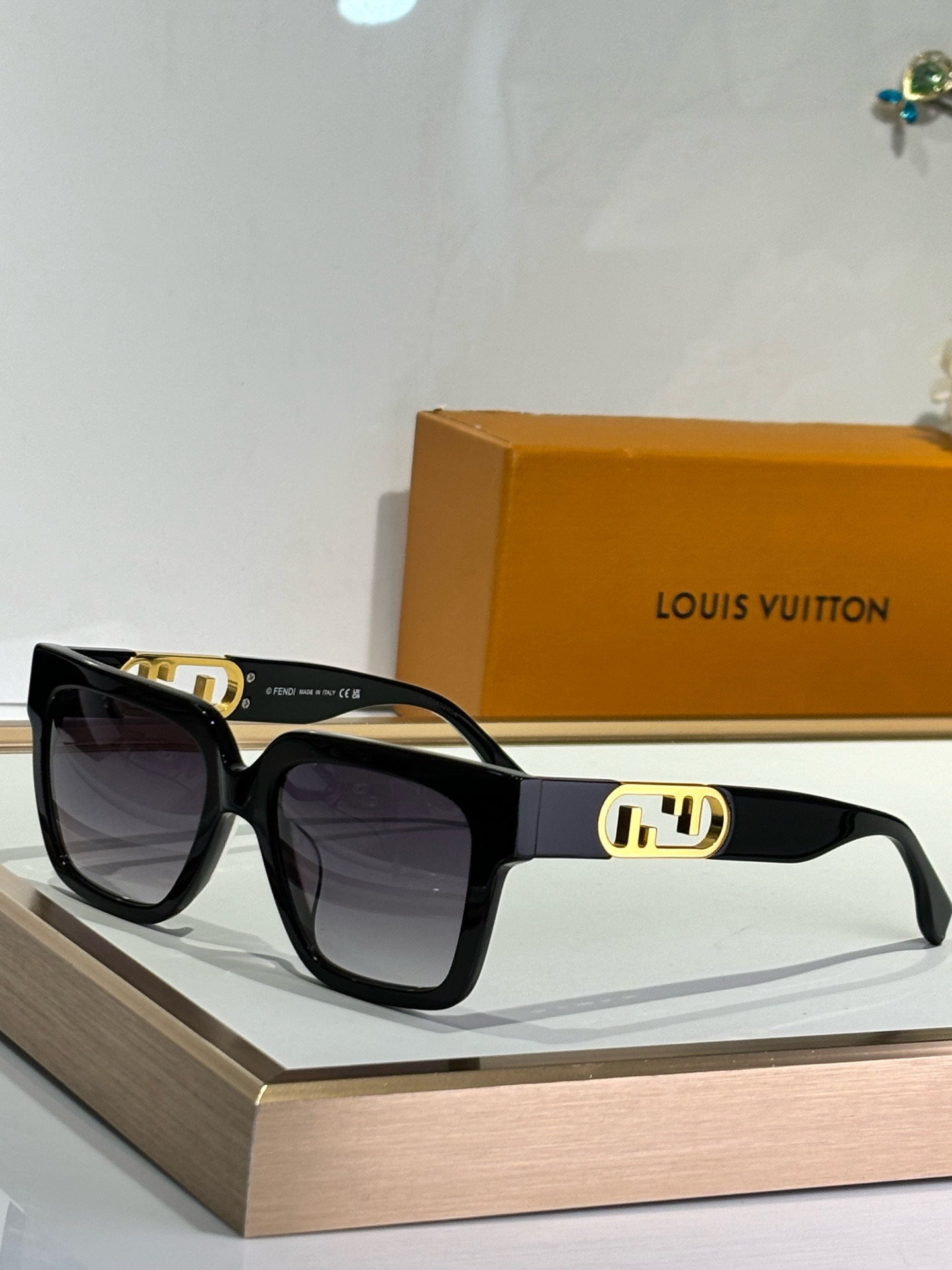 F**di Glasses FE40180 51-19-145