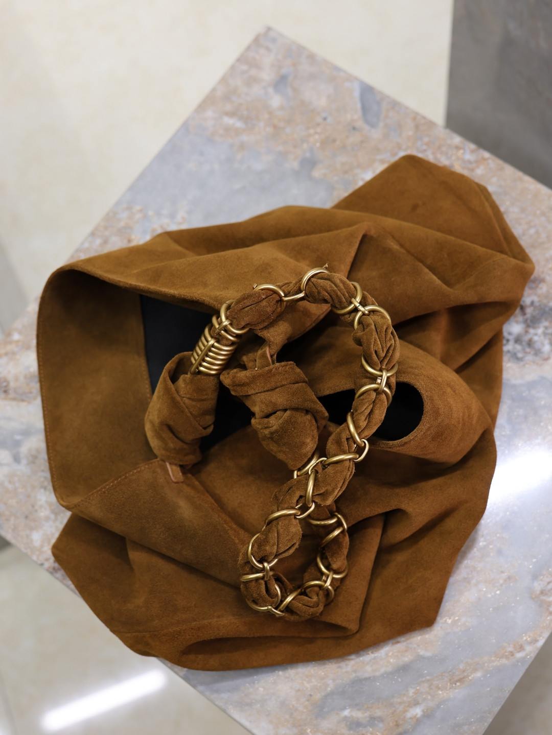 Y*L Amalia (suede) 42x50x1cm