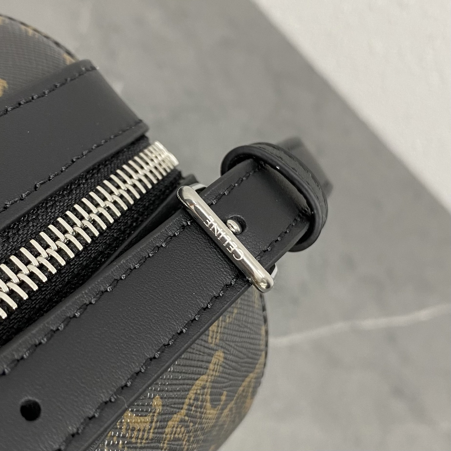 Ce**e MINI BOSTON IN TRIOMPHE CANVAS AND CALFSKIN 22x16x10cm