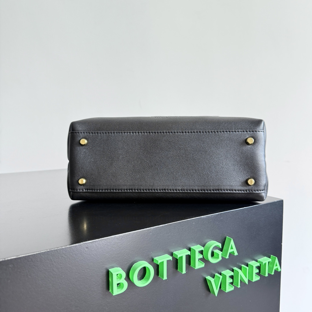 Bo*te*ga Ve*ne*ta Small Ciao Ciao 26x19x10.5cm
