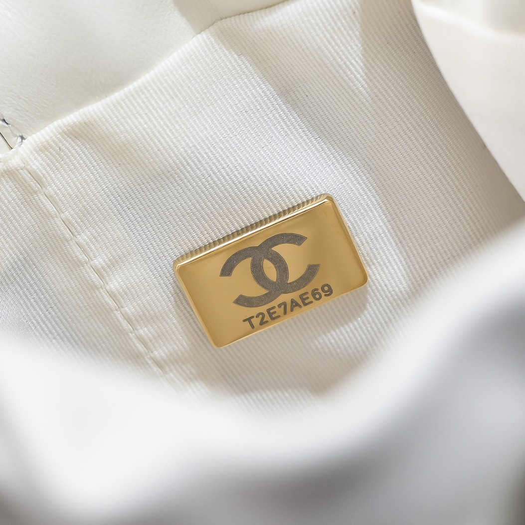 Ch*el Mini Bucket Bag AS5486 15.2x14x14cm