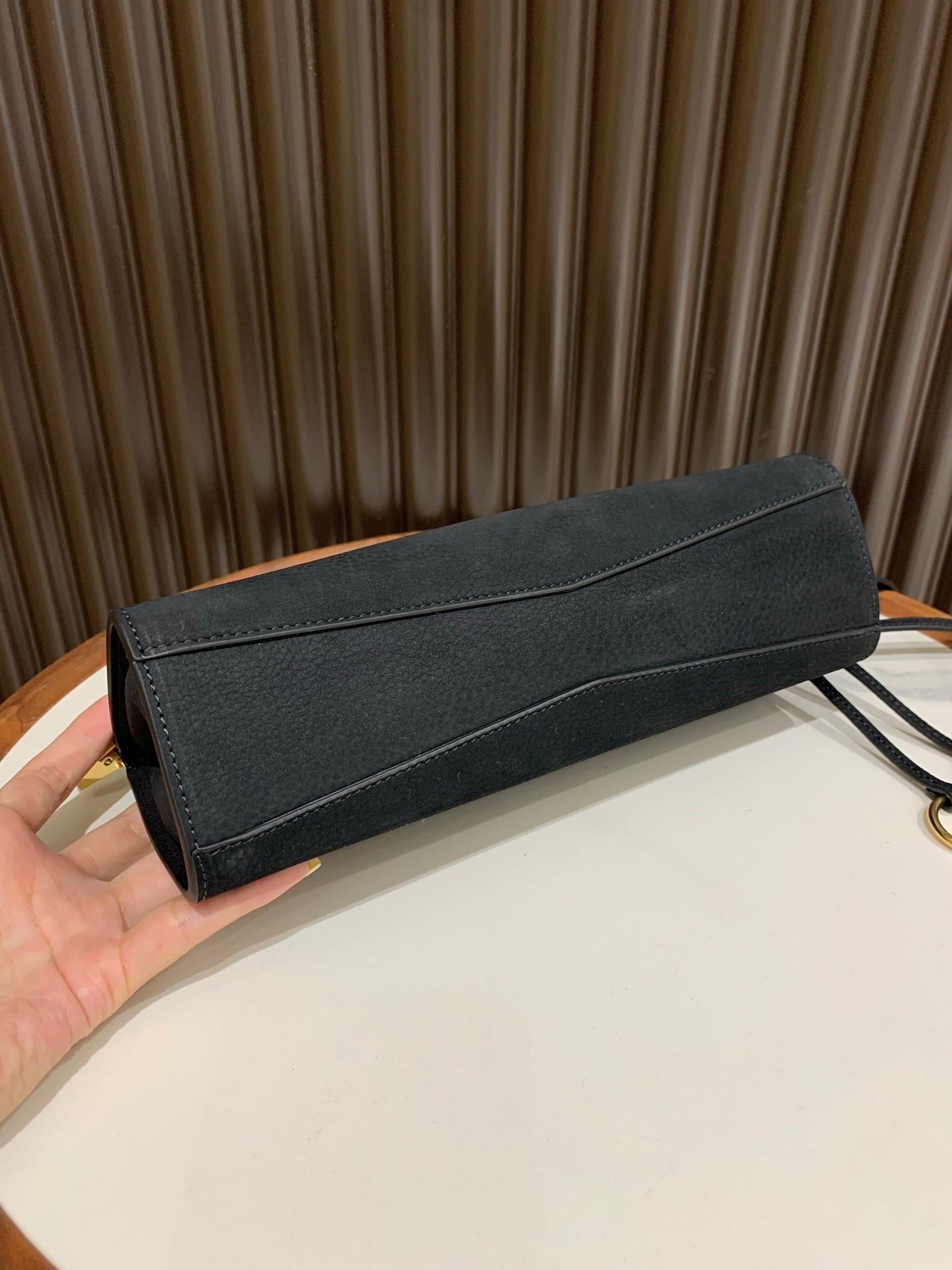 ALAÏA LE CLICK EAST WEST SMALL BAG 25x12.5x7cm