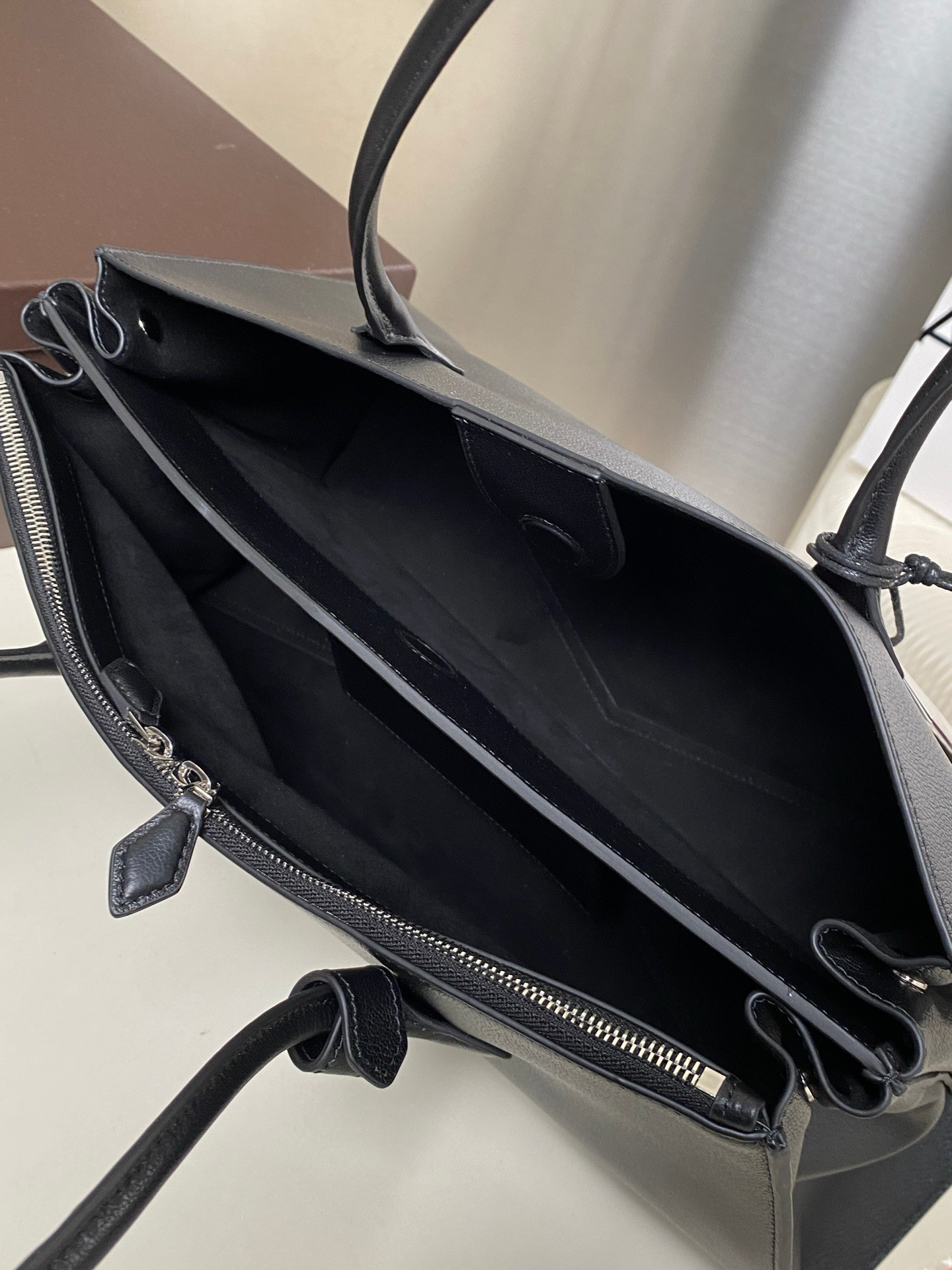 ALAÏA LE TECKE Large Double-Zip Bag 42x21.5x18.5cm