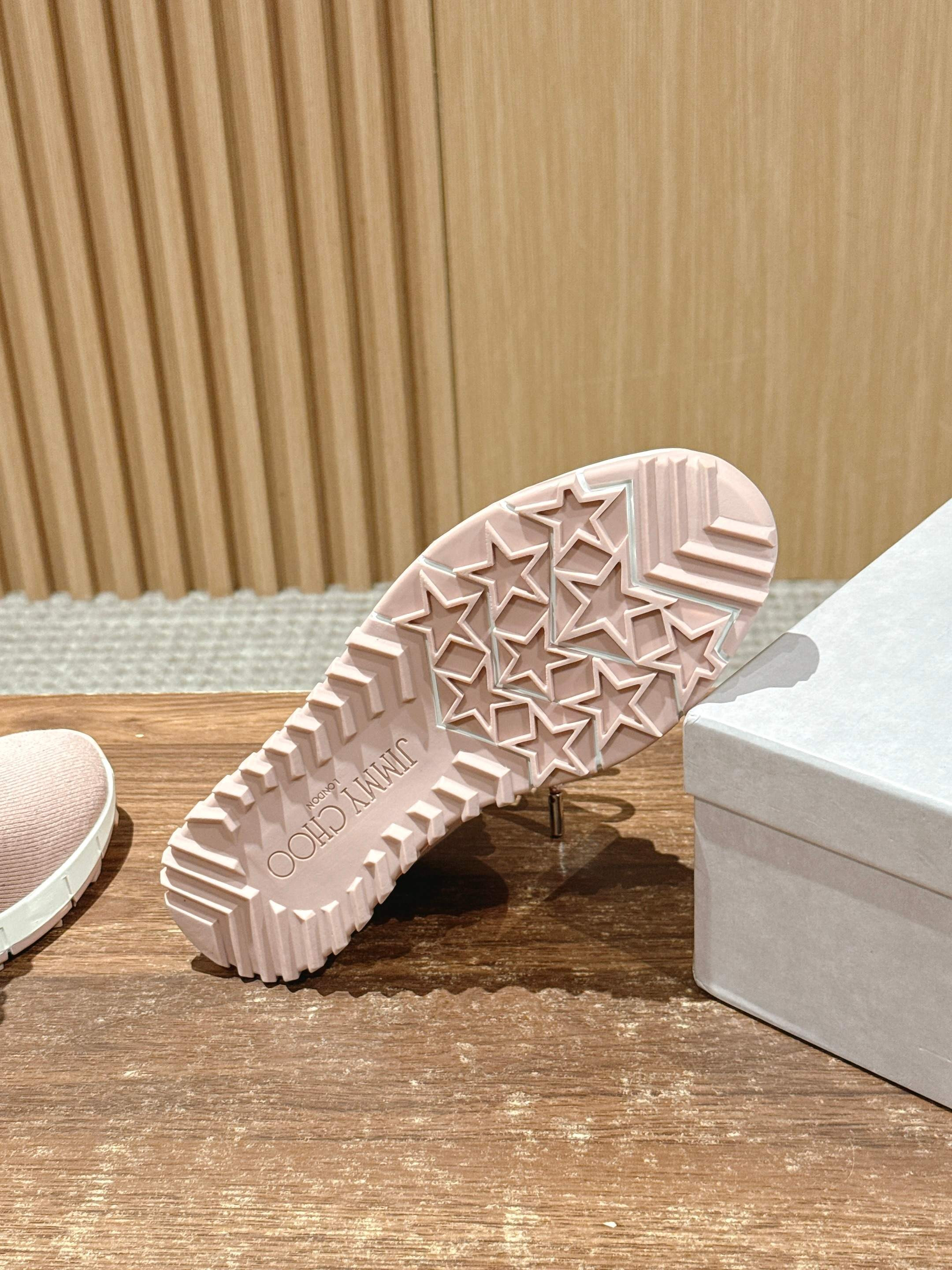 UA Ji*y Ch* Casual Sneakers